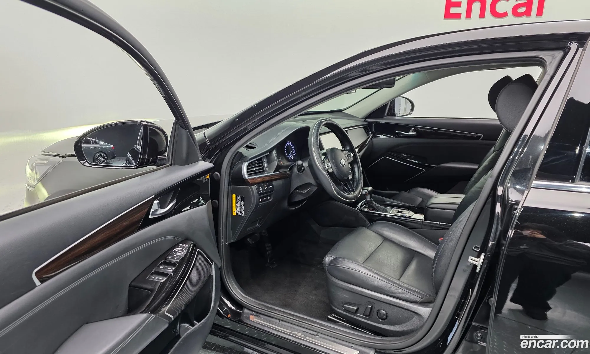 Kia K7 Hybrid 2019 — 12