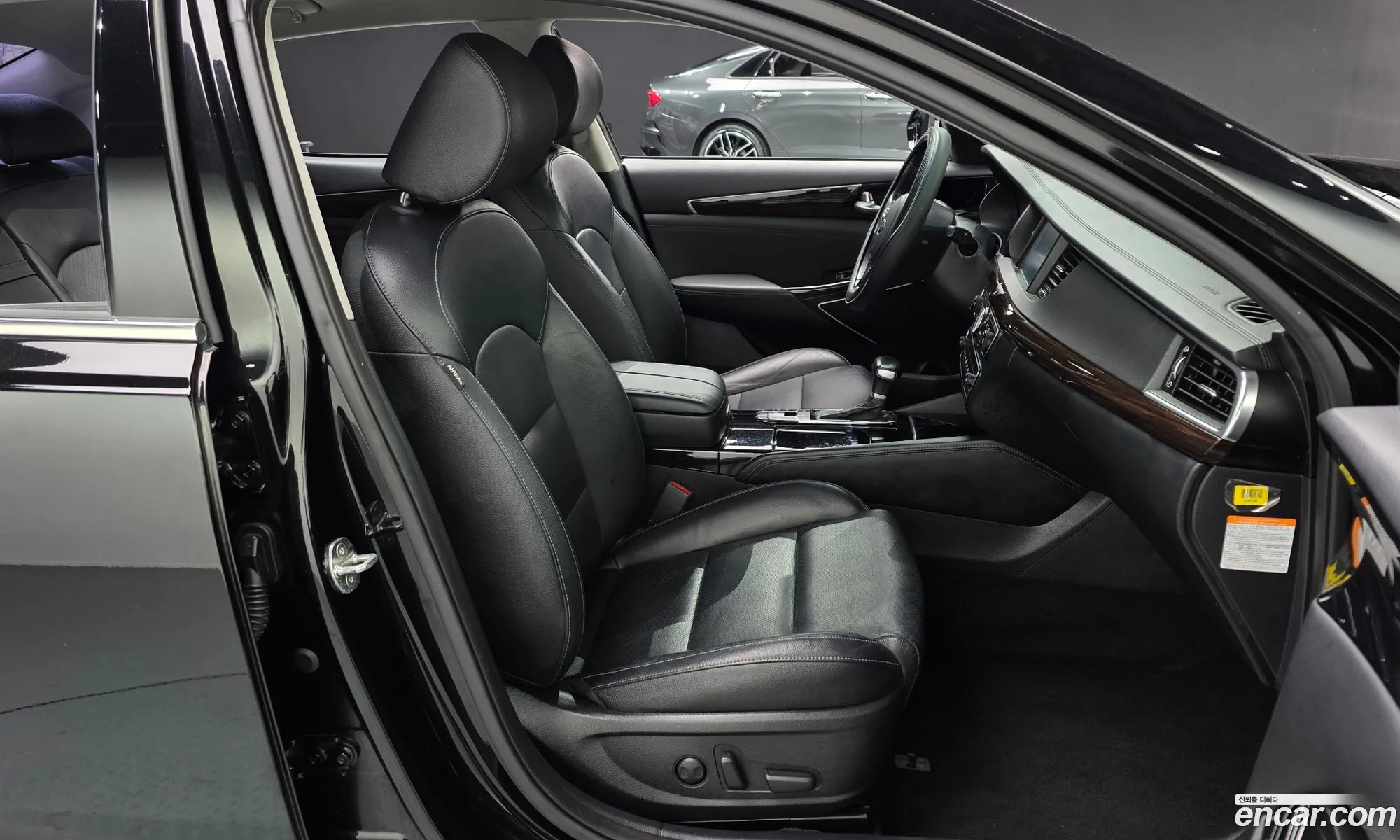 Kia K7 Hybrid 2019 — 17