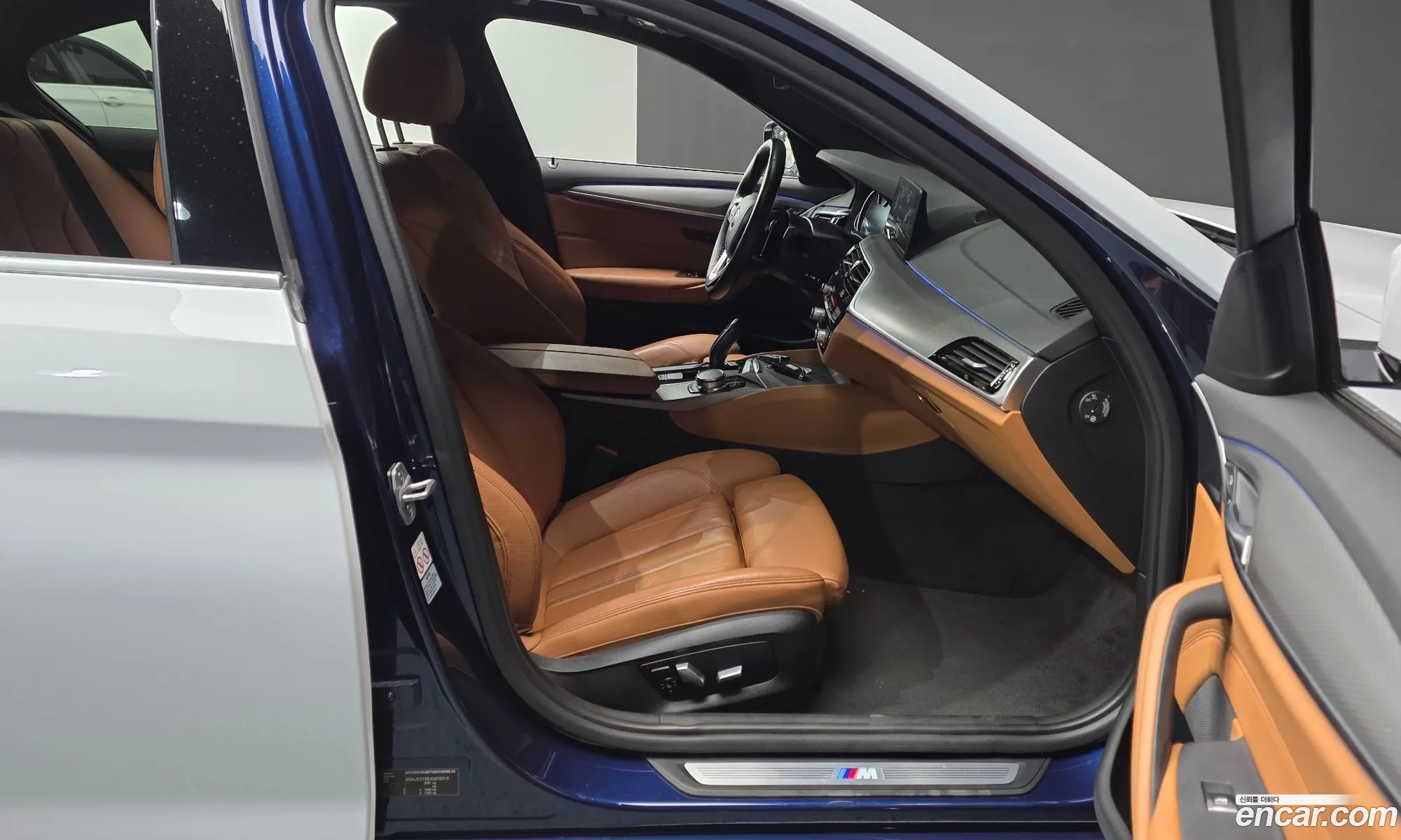 BMW 5 Series 2018 WBAJD3109JG970315 — 12