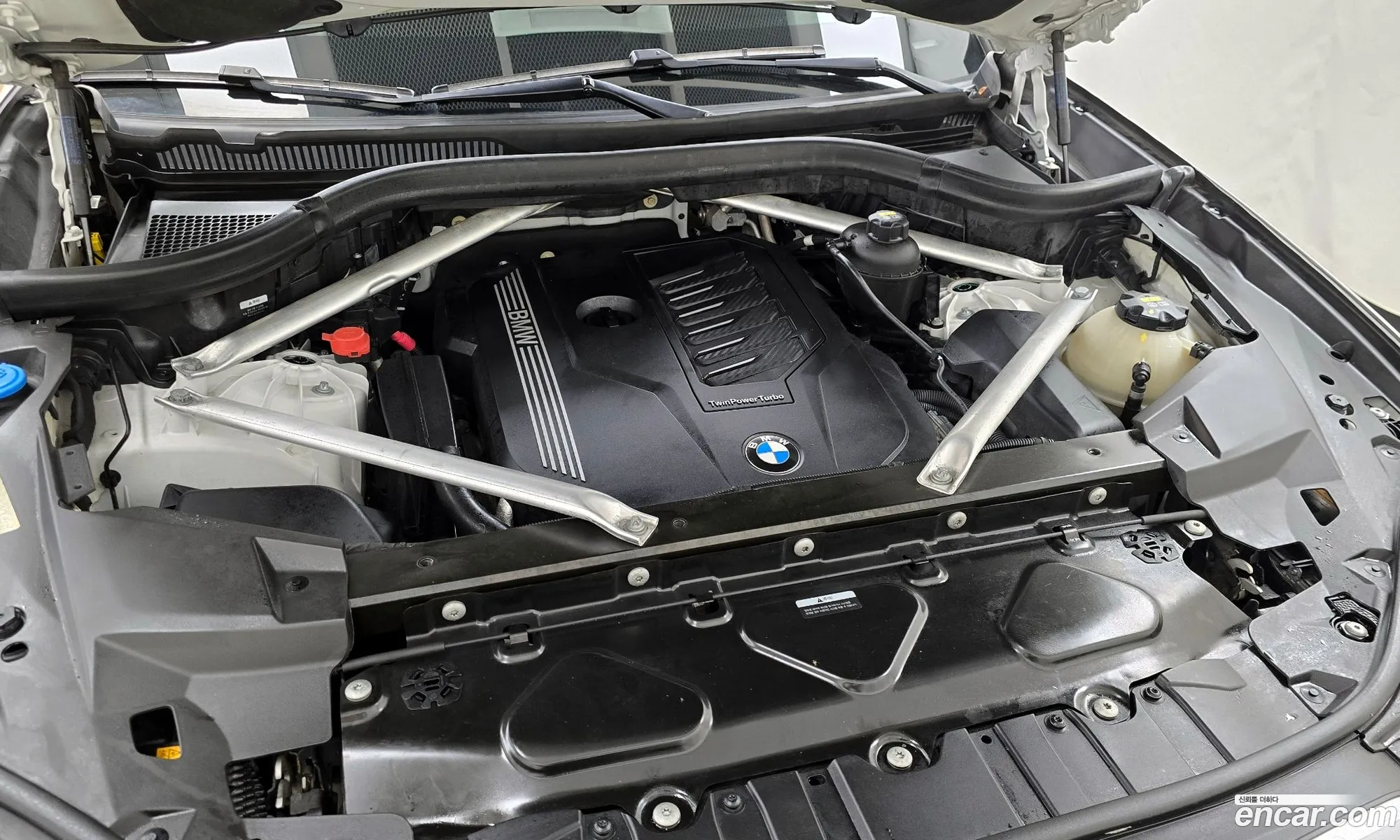 BMW X6 2021 — 11