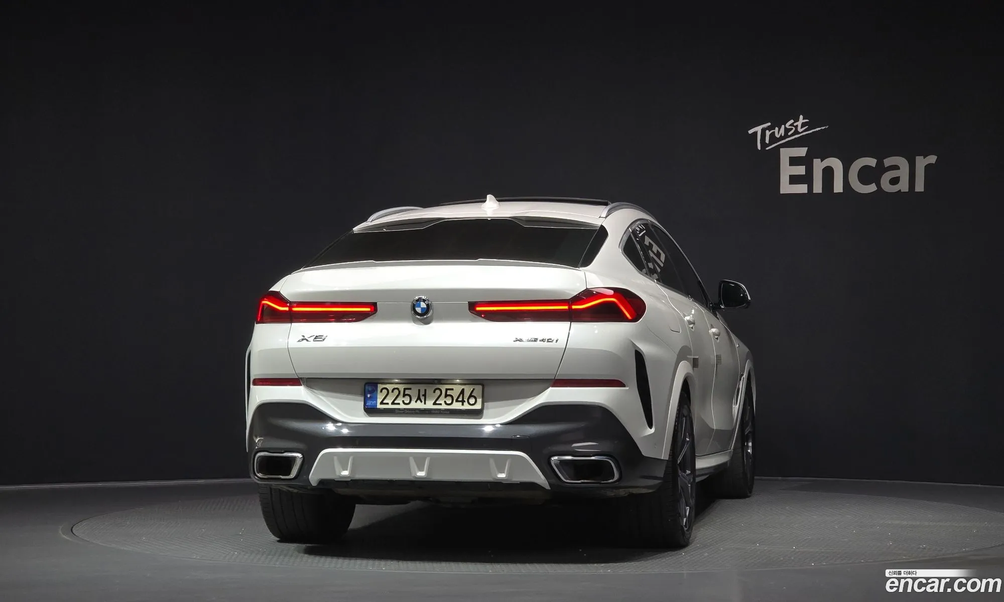 BMW X6 2021 — 17