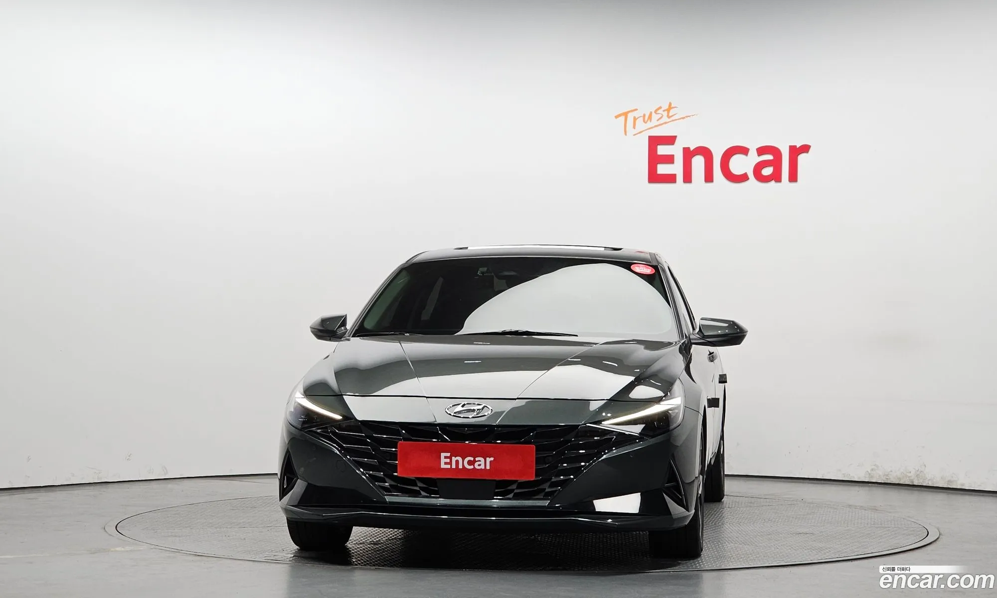 Hyundai Elantra Hybrid 2020 — 8