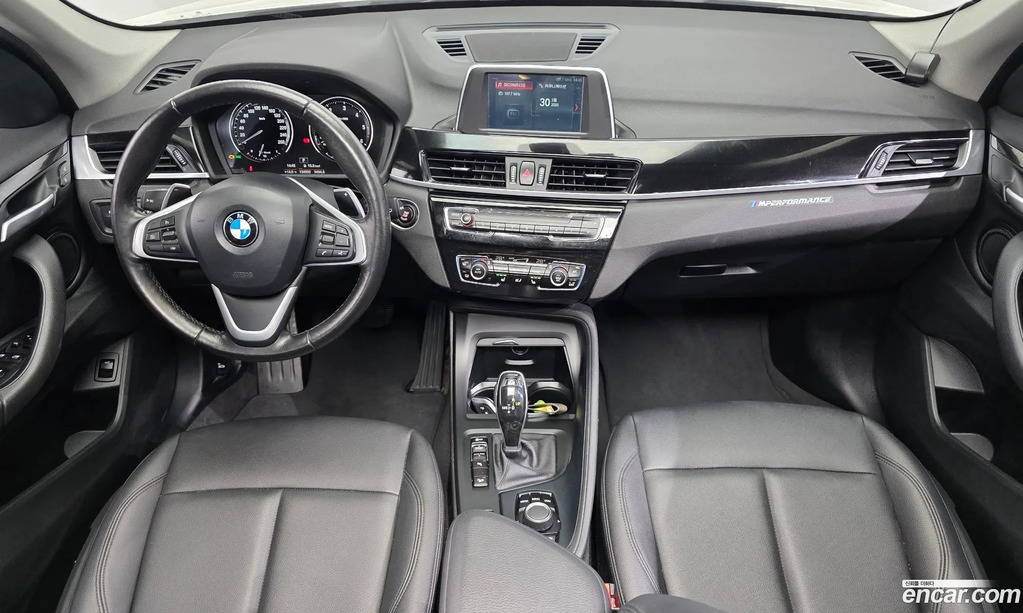 BMW X1 2018 WBAJH7108J3G06778 — 18