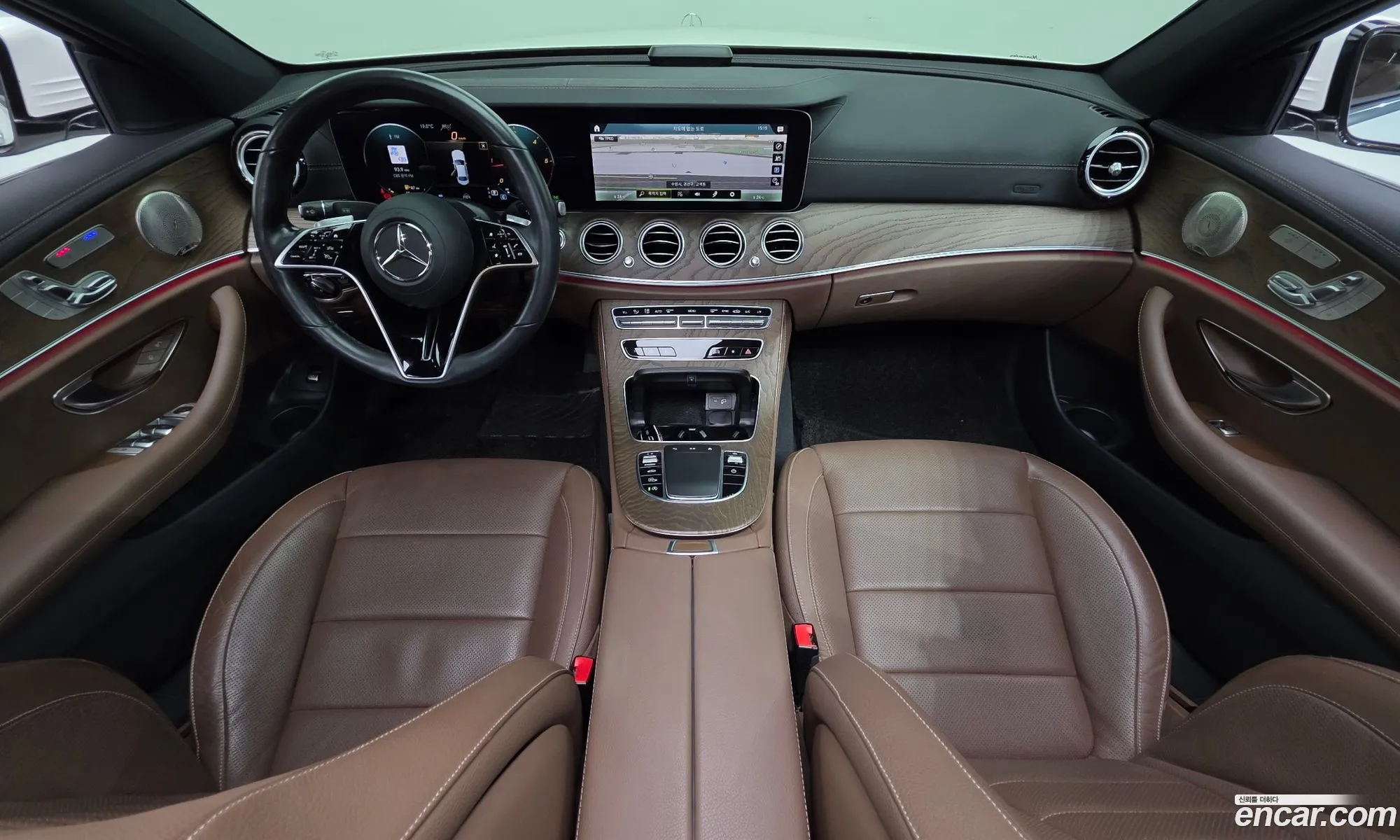 Mercedes-Benz E-Class W213 2022 — 15