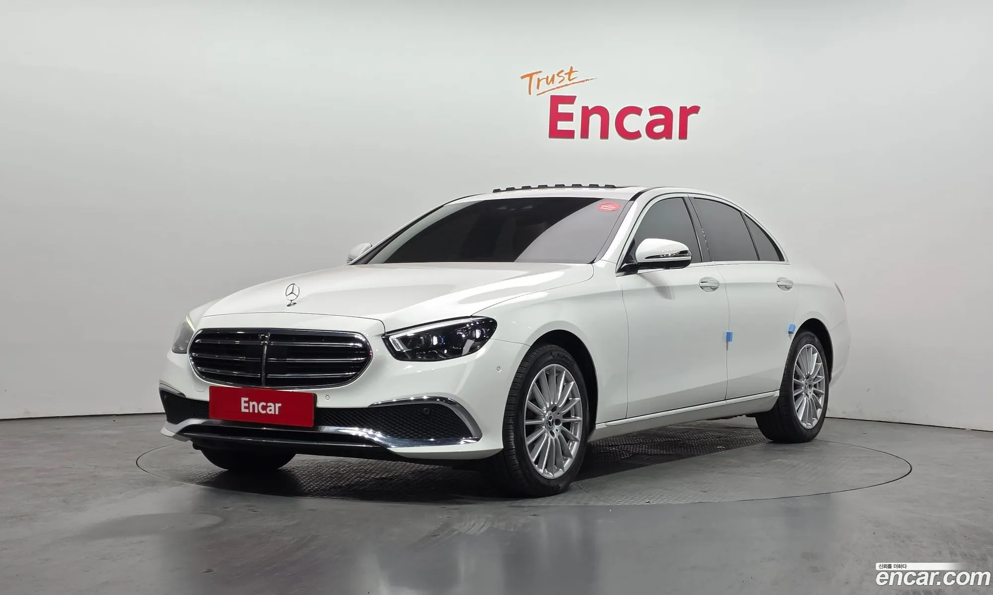 Mercedes-Benz E-Class W213 2022 — 16