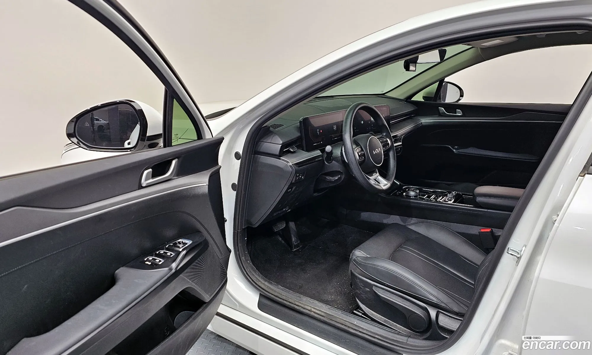 Kia K5 2024 — 18