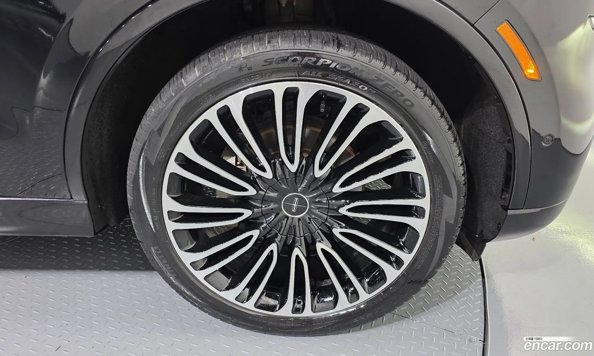 Lincoln Aviator 2021 — 16