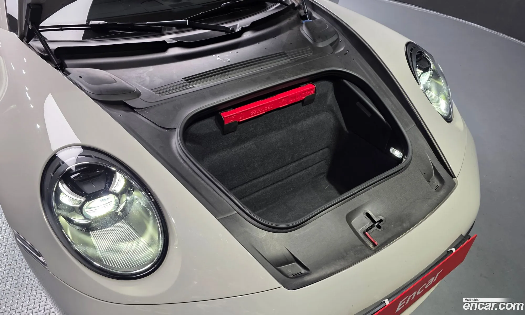 Porsche 911 2023 WP0CB2992PS247586 — 18