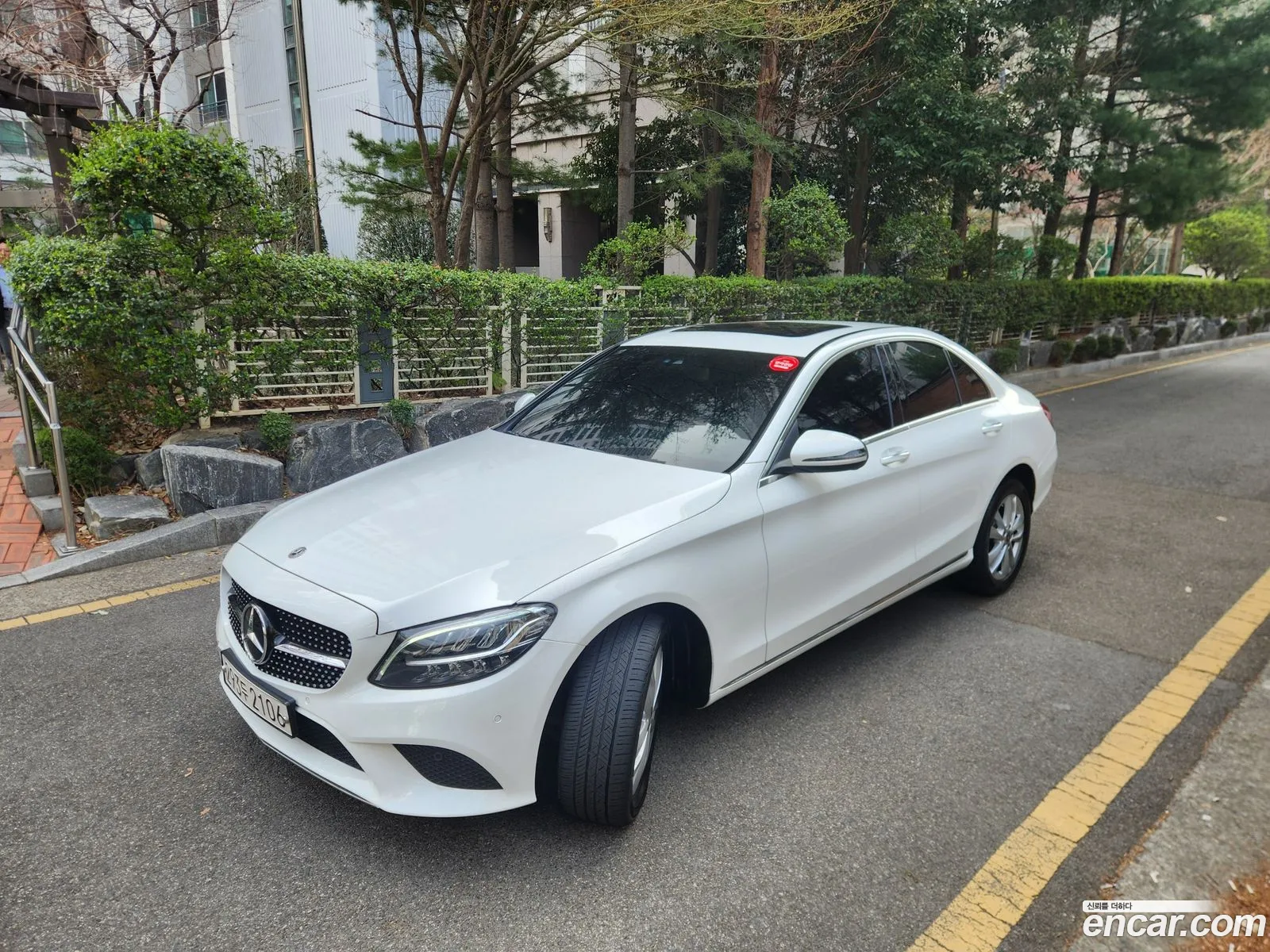 Mercedes-Benz C-Class W205 2020 — 19