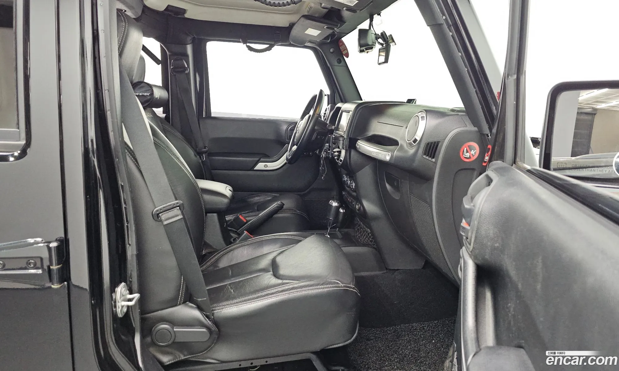 Jeep Wrangler 2017 1C4HJWEG9HL672609 — 19