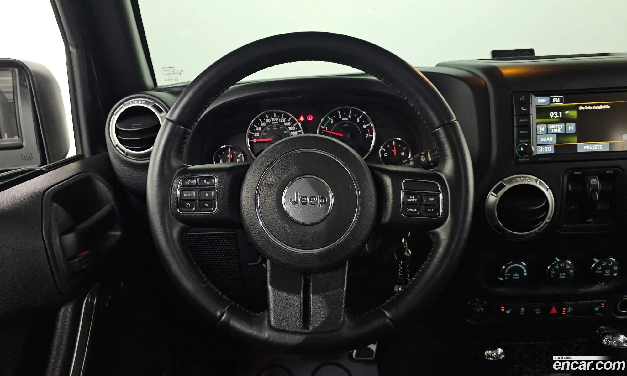 Jeep Wrangler 2017 1C4HJWEG9HL672609 — 8