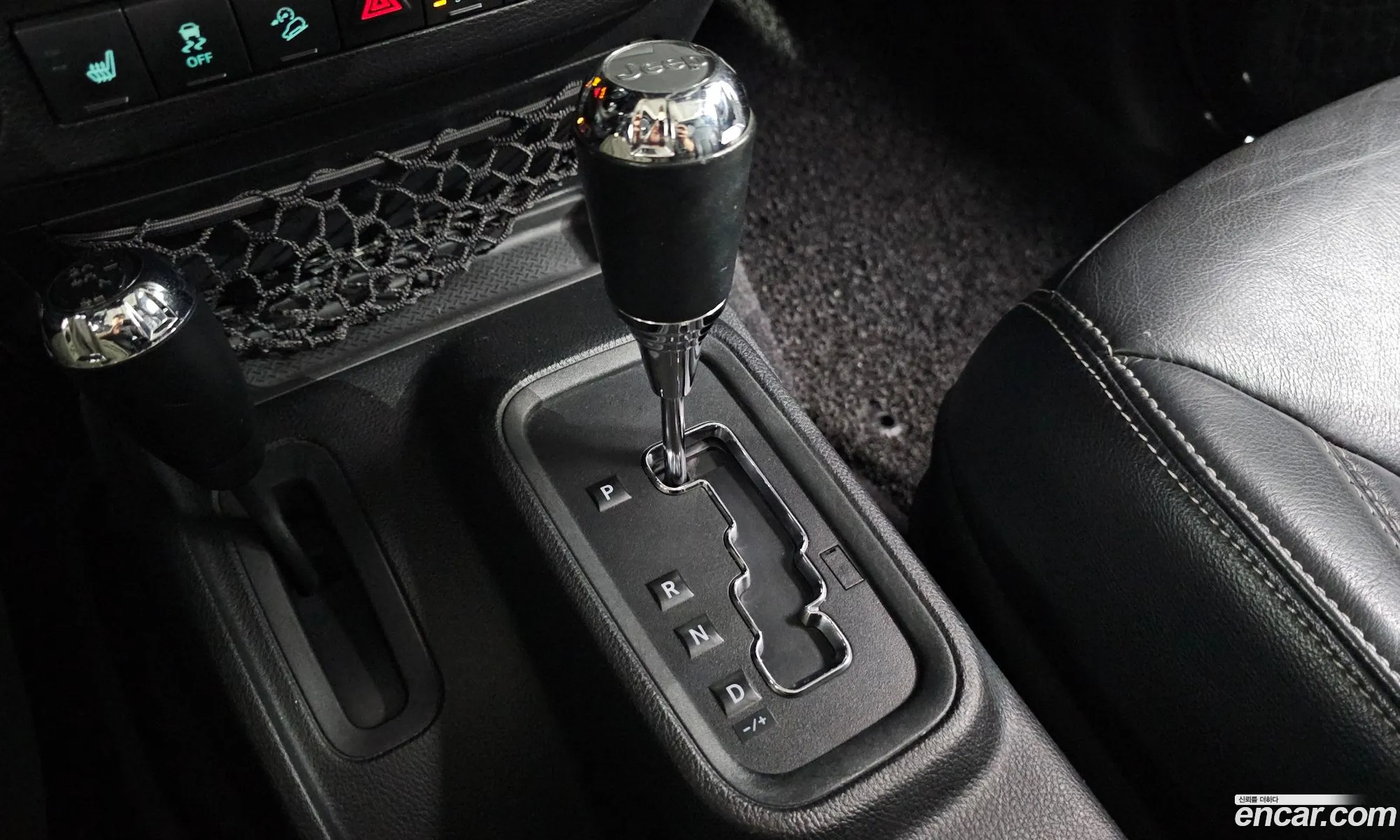 Jeep Wrangler 2017 1C4HJWEG9HL672609 — 4