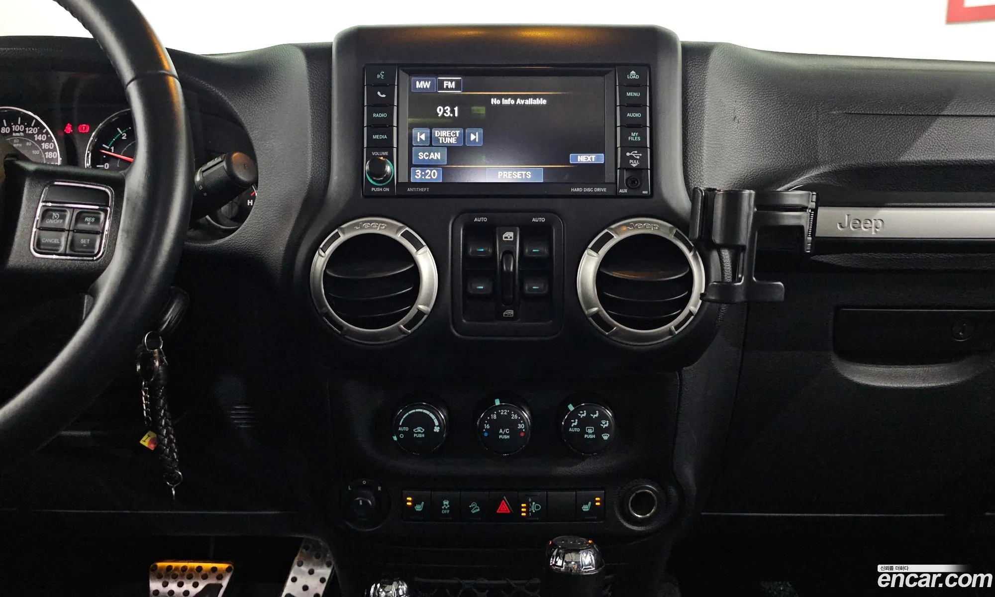Jeep Wrangler 2017 1C4HJWEG9HL672609 — 2