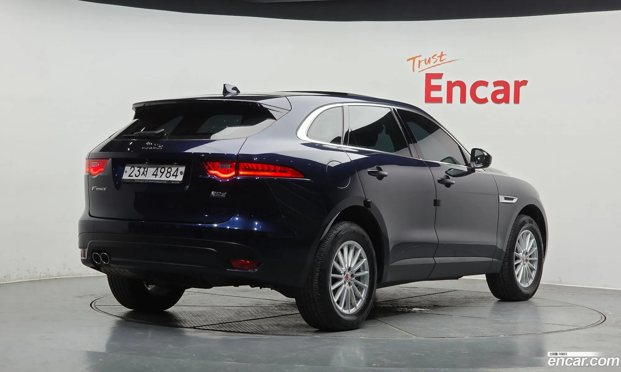 Jaguar F-Pace 2018 SADCA2BN3JA291690 — 2