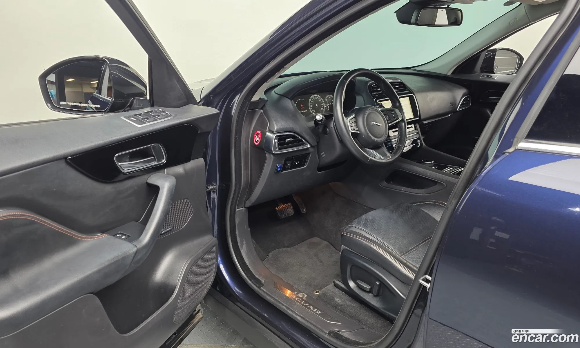 Jaguar F-Pace 2018 SADCA2BN3JA291690 — 9