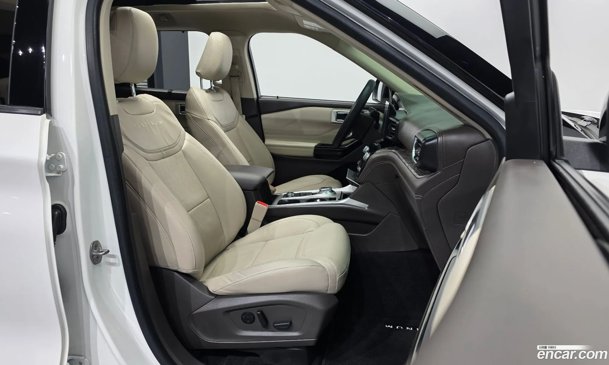 Ford Explorer 6th Gen 2022 1FM5K8HC0NGA49612 — 4