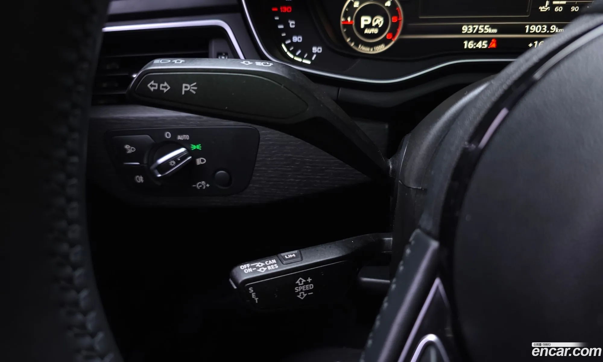 Audi A4 2018 WAUZZZF44JA188414 — 5
