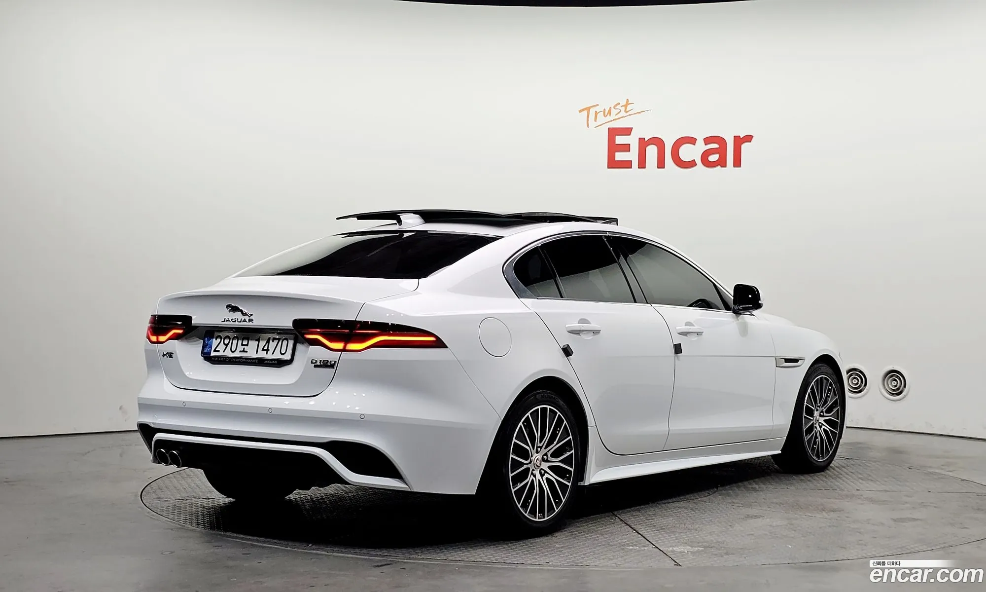 Jaguar XE 2020 SAJAB4BN0LCP65910 — 6