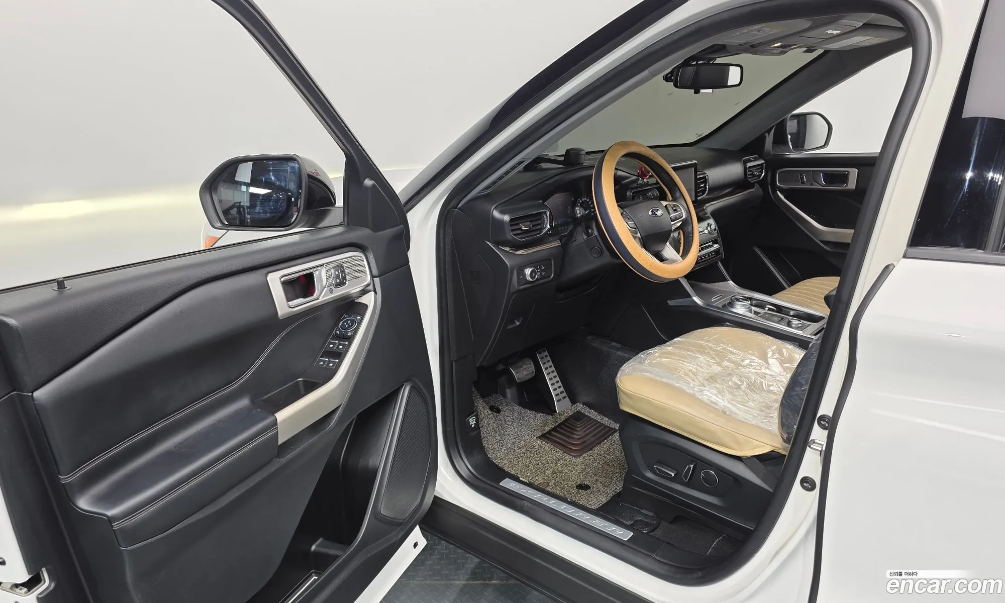 Ford Explorer 6th Gen 2020 1FMSK8FH2LGC17507 — 11