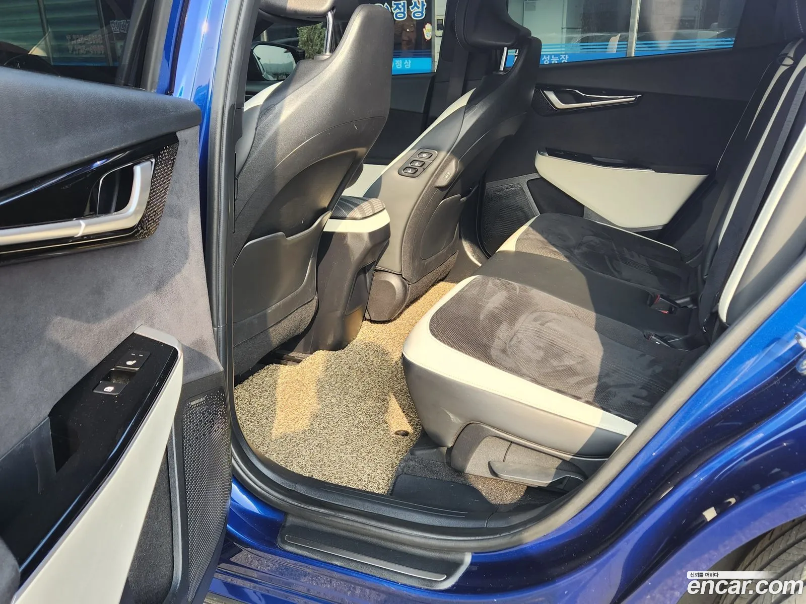 Kia EV6 2022 — 16
