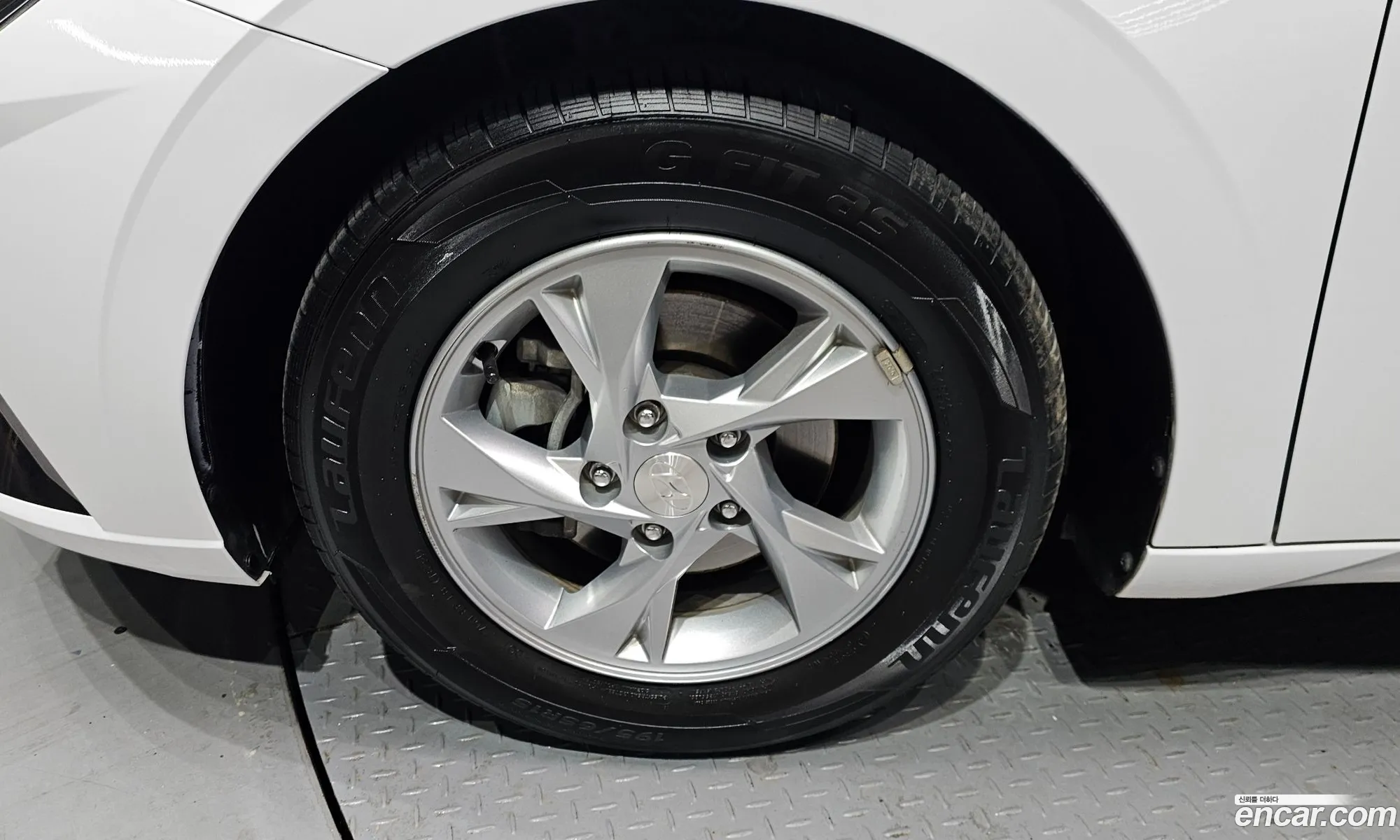 Hyundai Elantra 2021 — 7