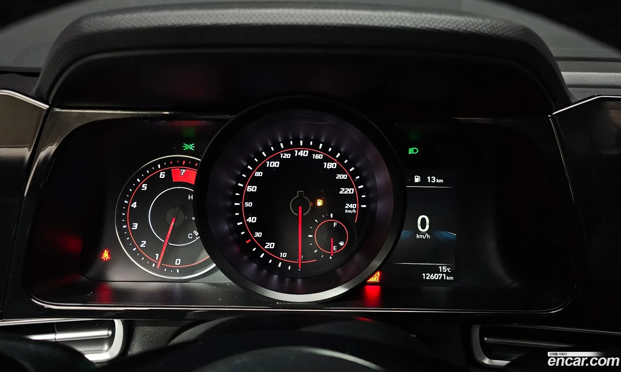 Hyundai Elantra 2021 — 11