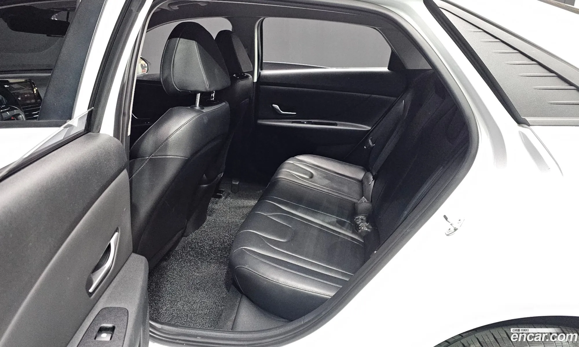 Hyundai Elantra 2021 — 4
