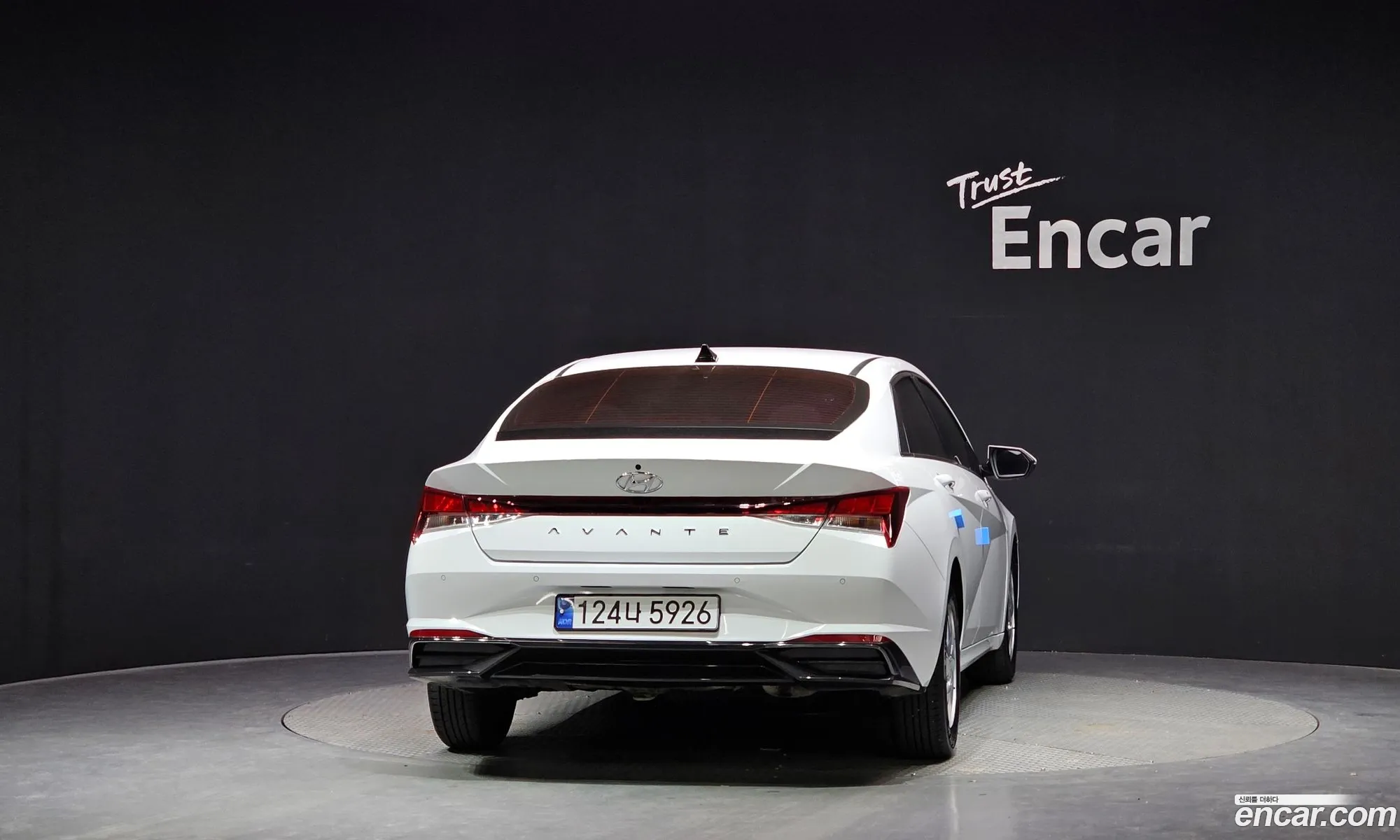 Hyundai Elantra 2021 — 14
