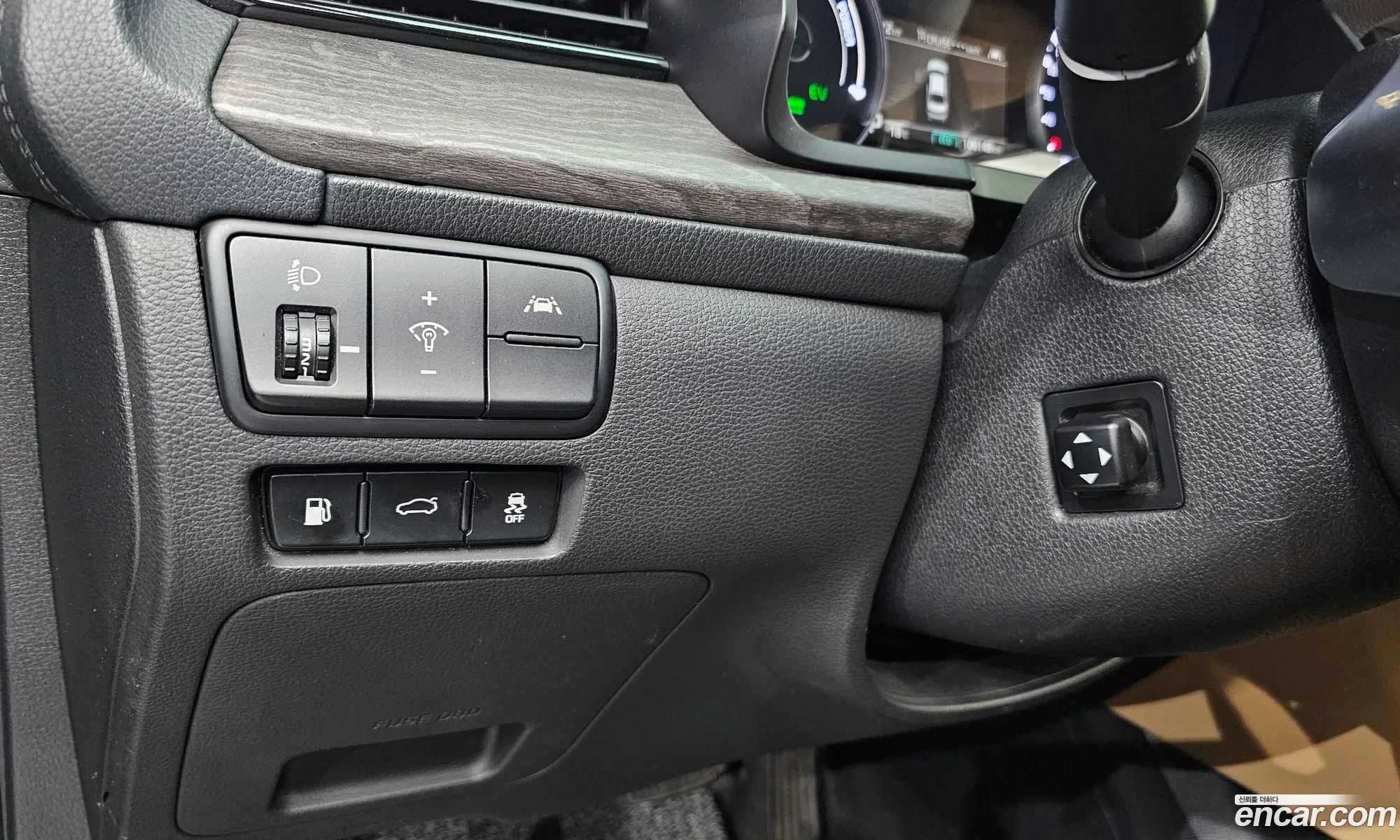 Kia K7 Premier Hybrid 2020 — 20