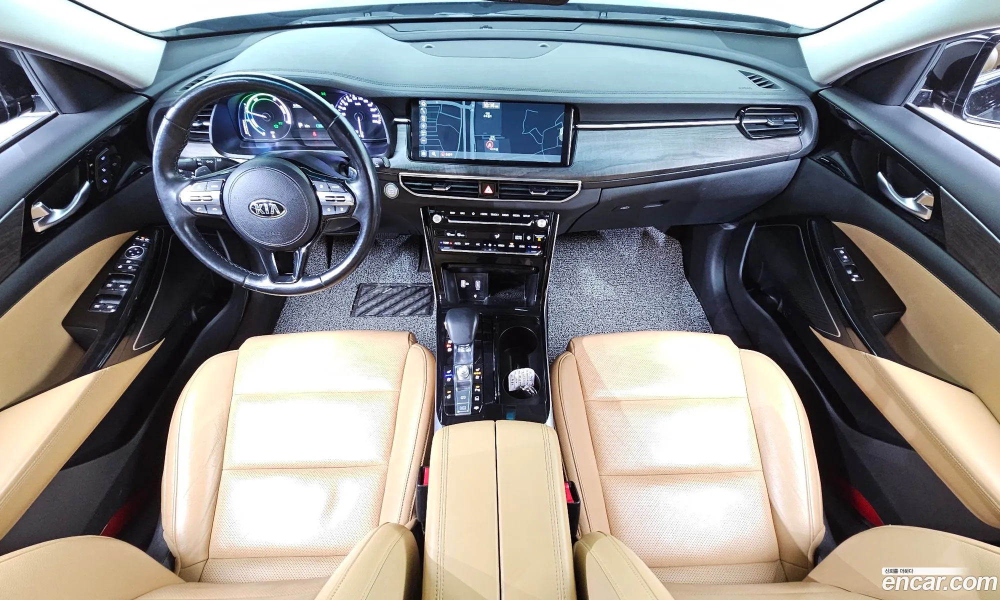 Kia K7 Premier Hybrid 2020 — 7