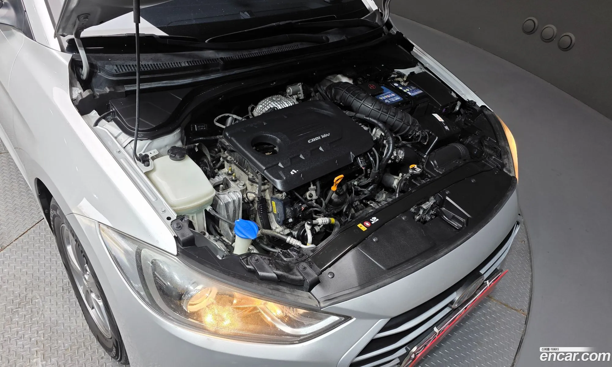 Hyundai Elantra AD 2016 — 8