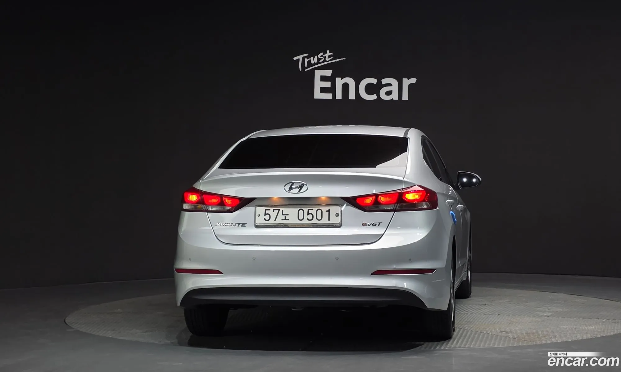 Hyundai Elantra AD 2016 — 2