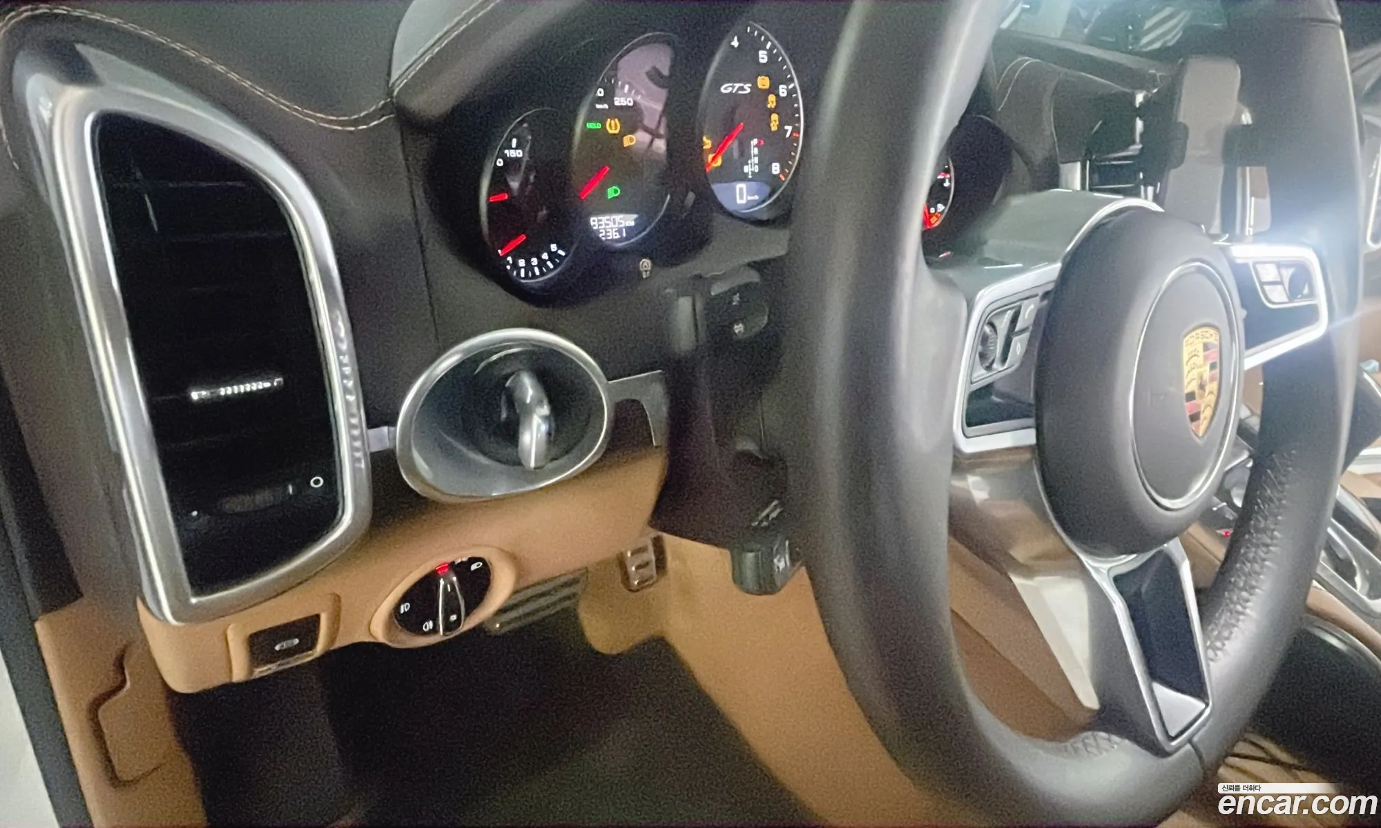 Porsche Cayenne 2015 — 13