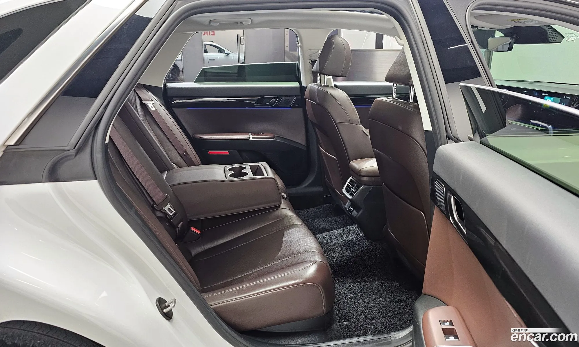 Hyundai Grandeur 2023 — 14