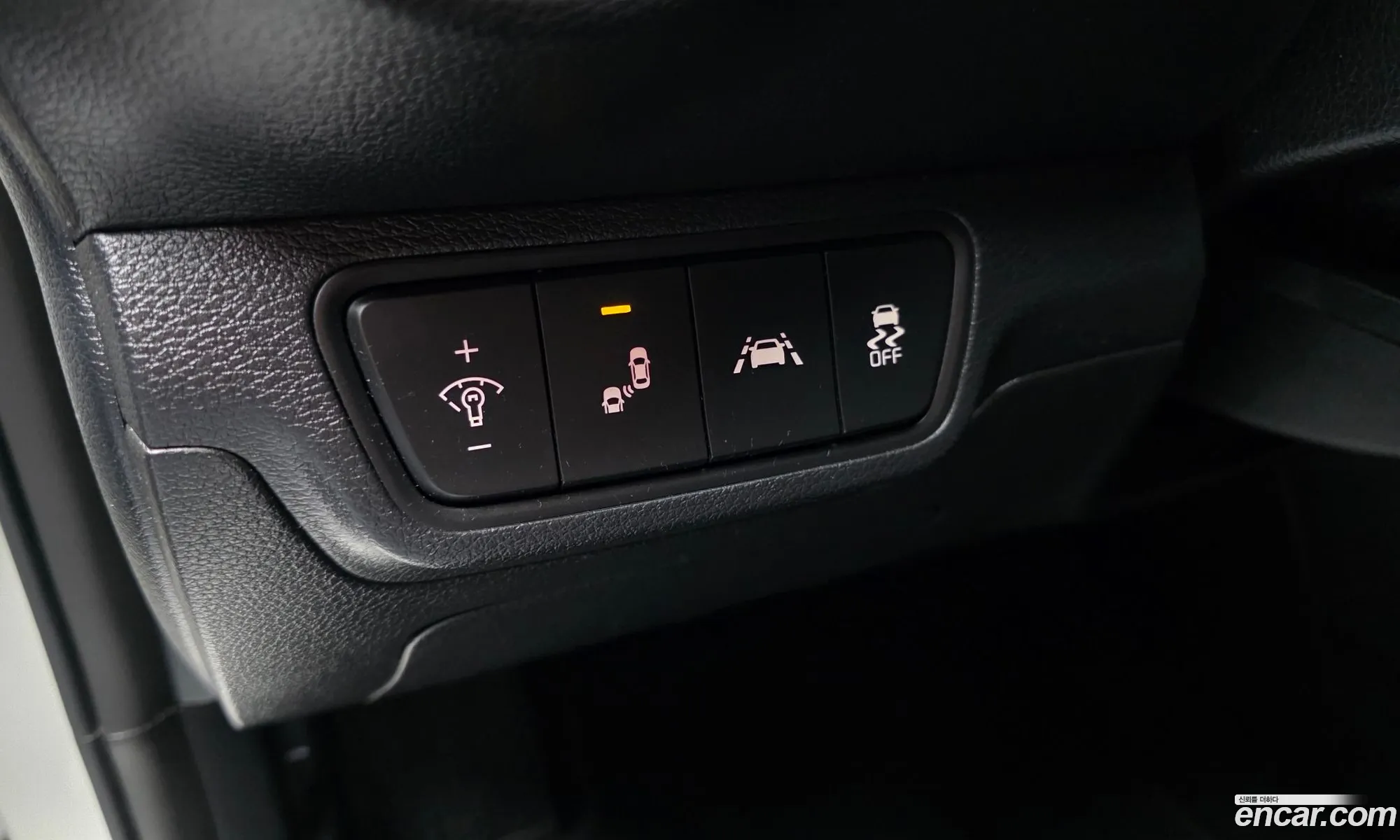 Kia K3 2018 — 19