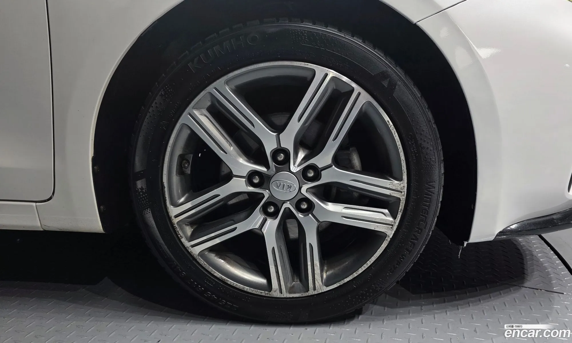 Kia K3 2018 — 2