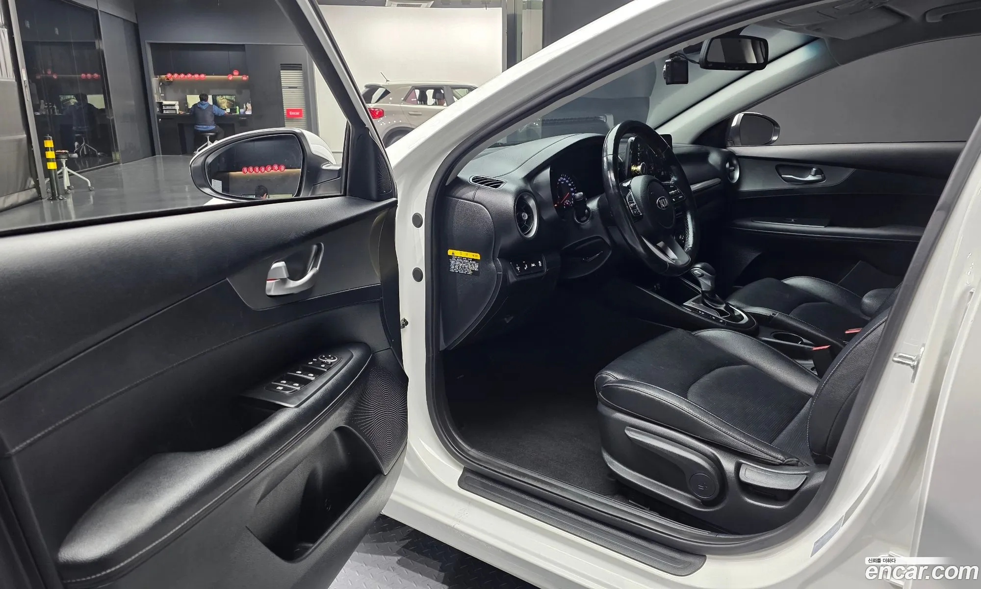 Kia K3 2018 — 11
