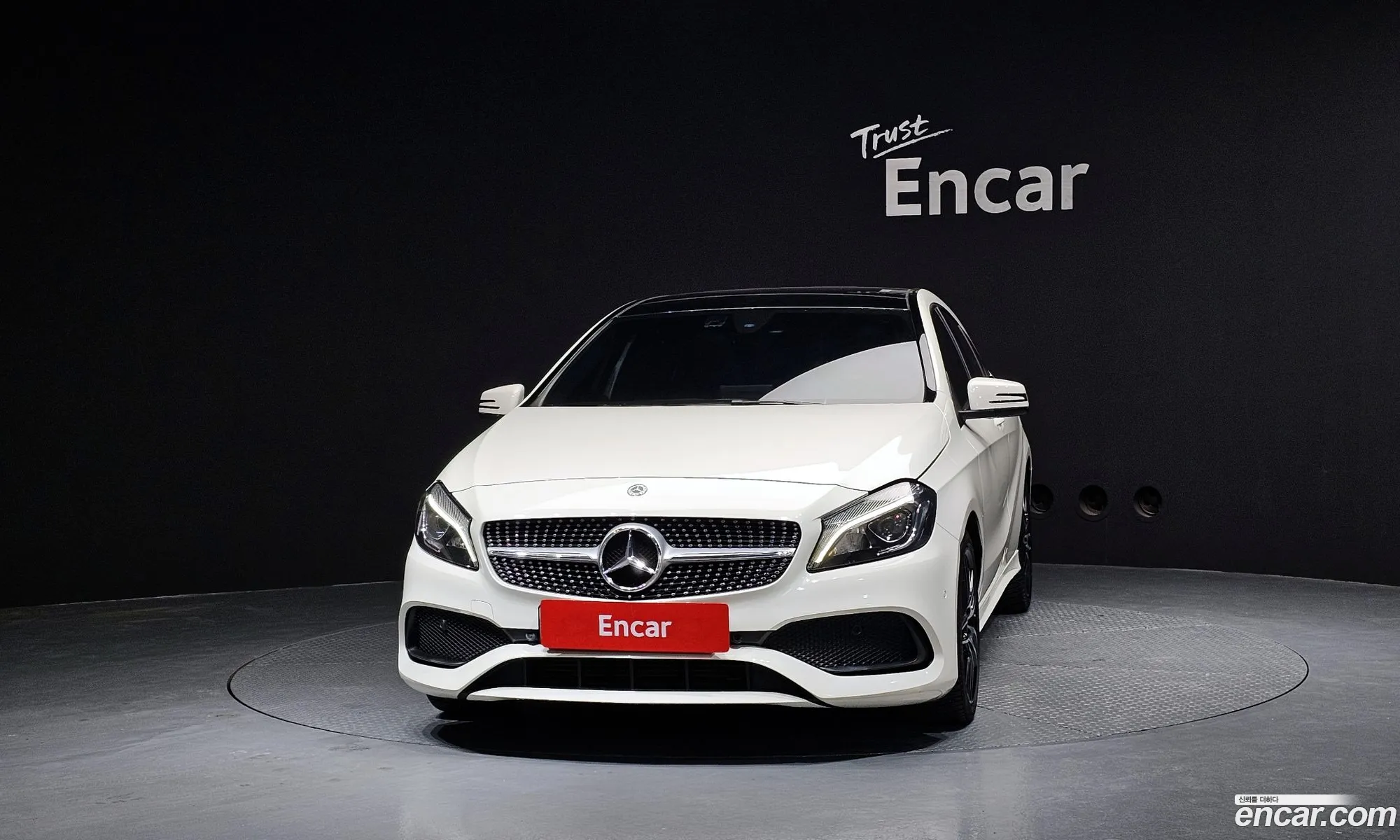 Mercedes-Benz A-Class W176 2018 — 12
