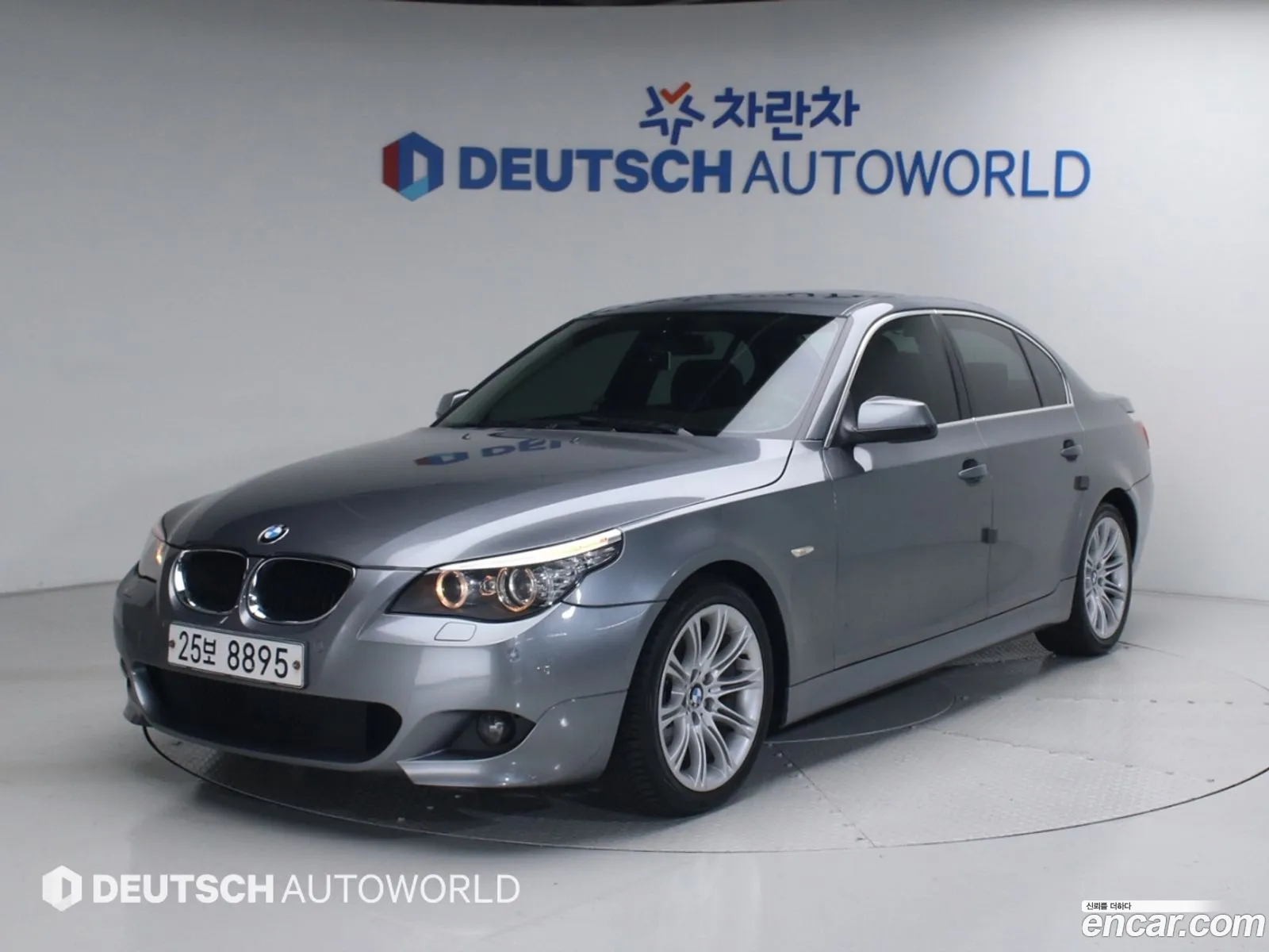 BMW 5 Series 2009 — 17