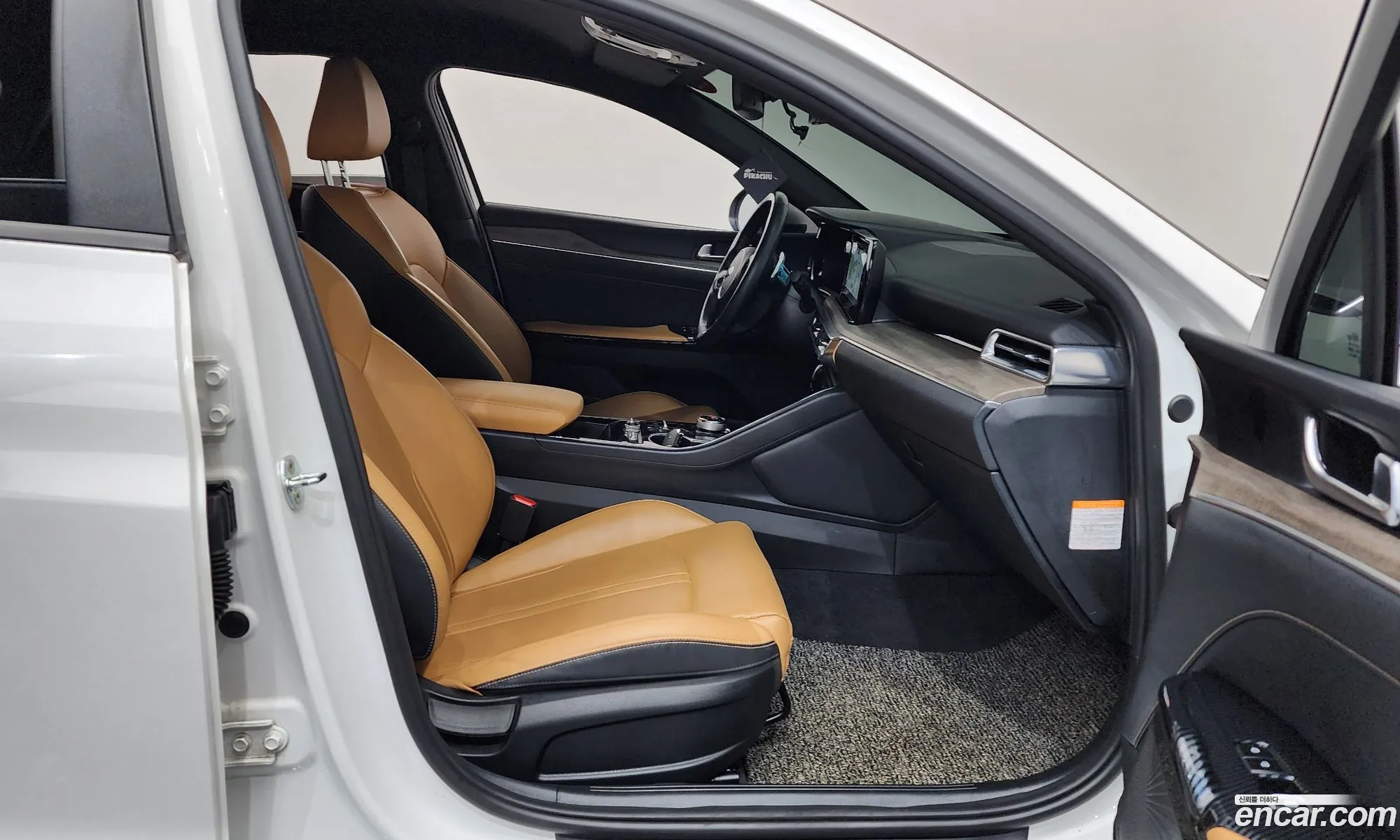 Kia K5 Hybrid 2021 — 16