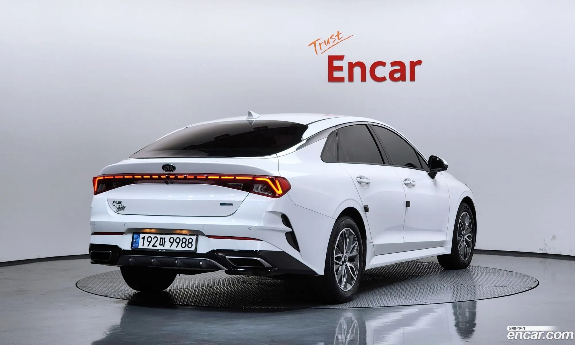 Kia K5 Hybrid 2021 — 15