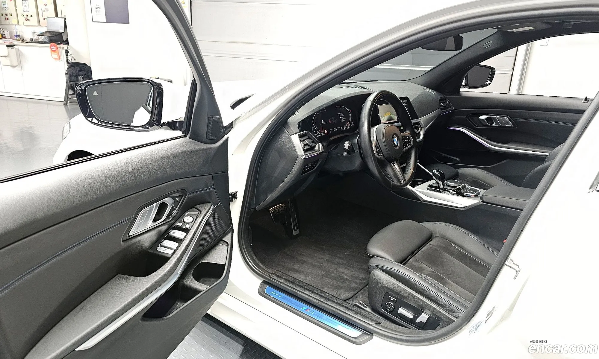 BMW 3 Series 2022 — 16
