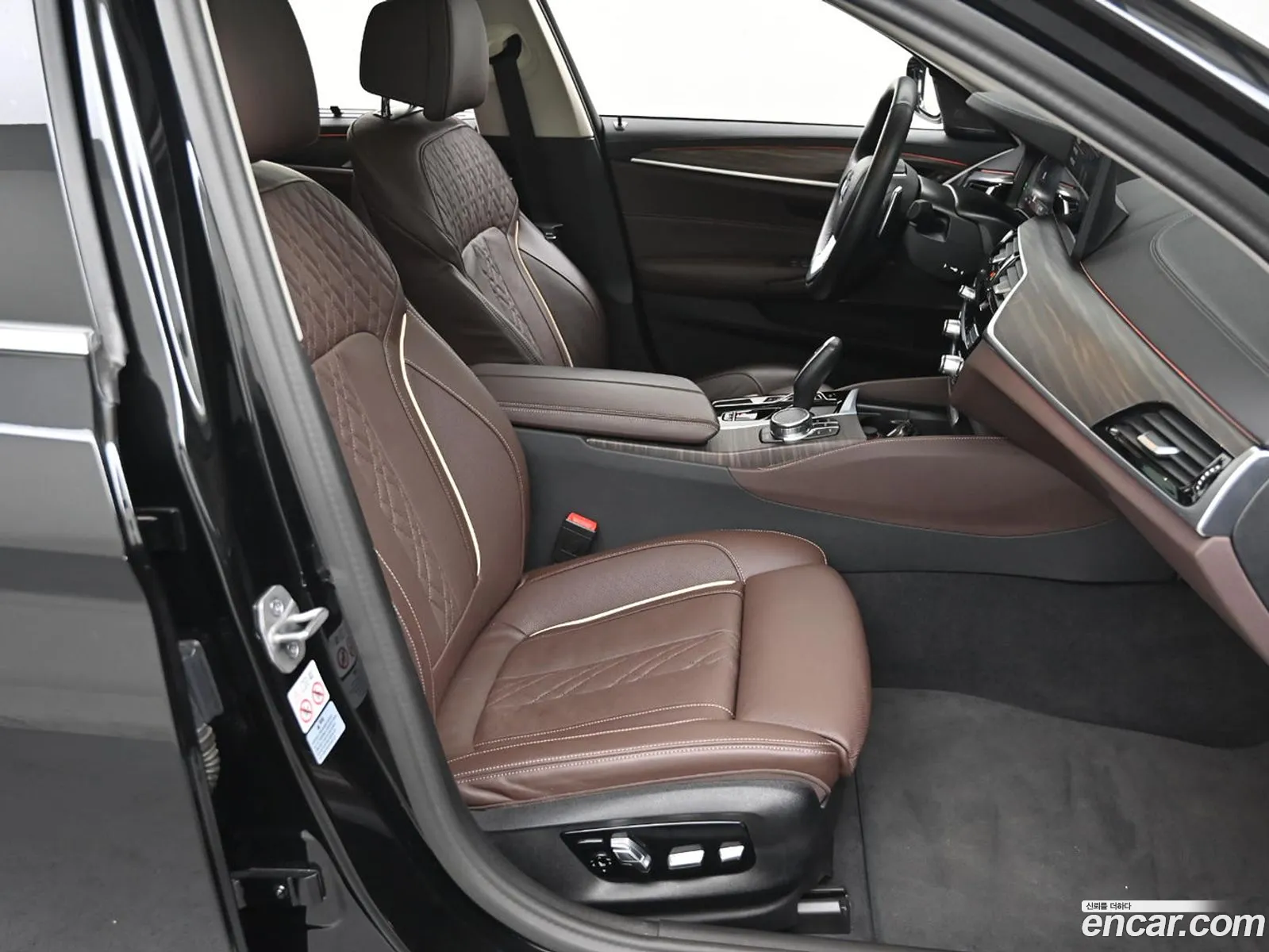 BMW 5 Series 2023 — 3