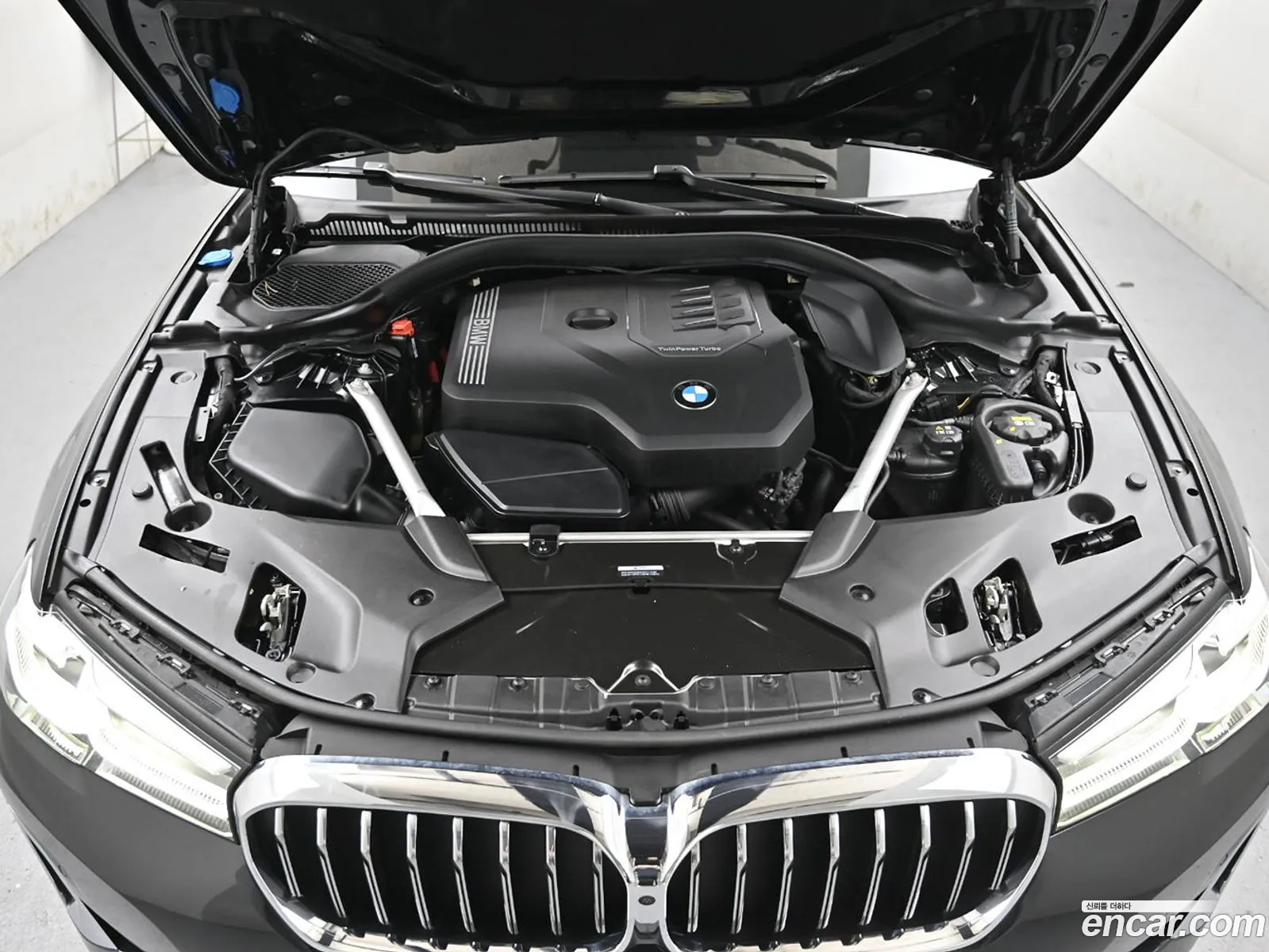 BMW 5 Series 2023 — 20