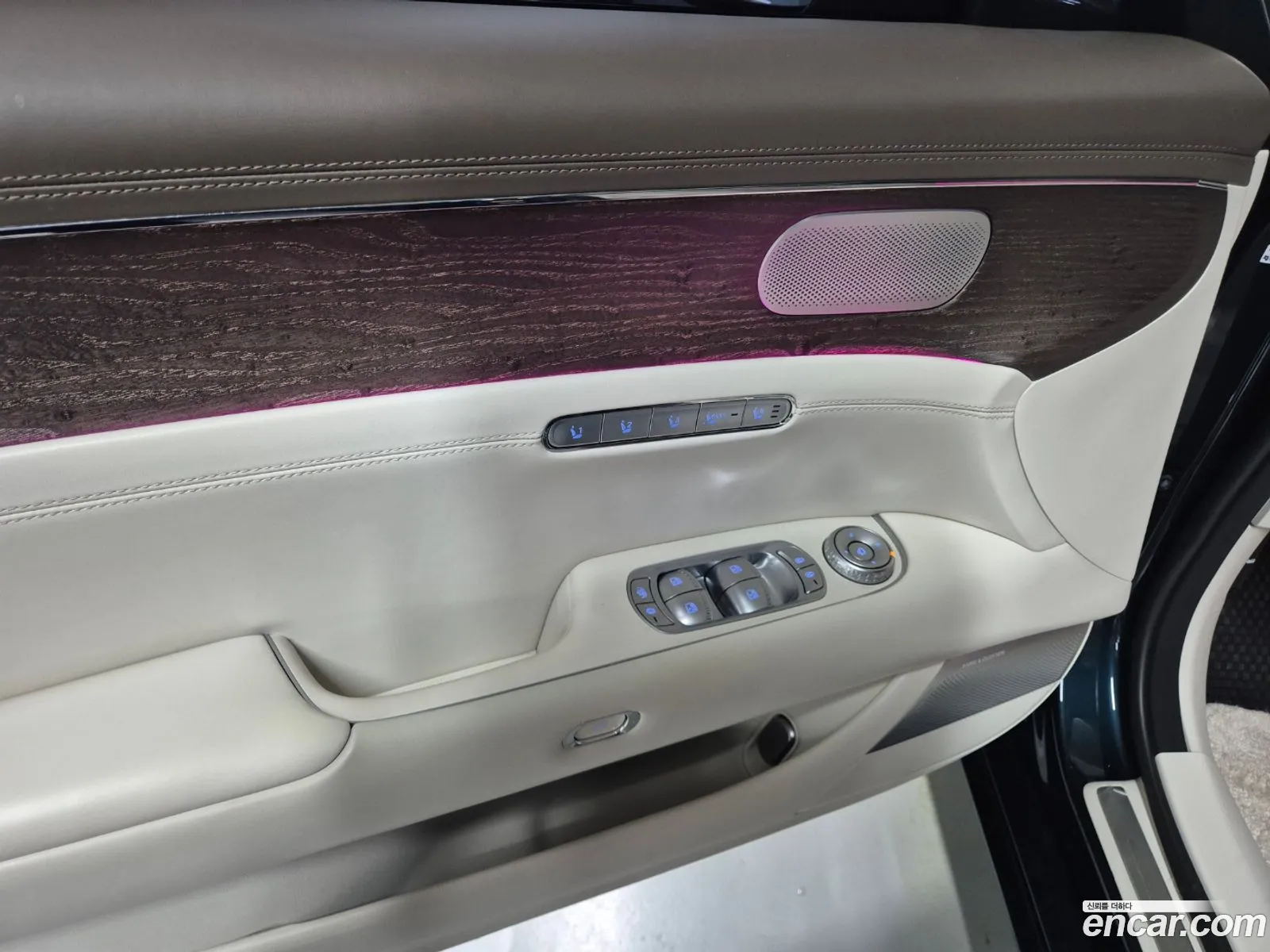 Genesis G90 2022 — 8
