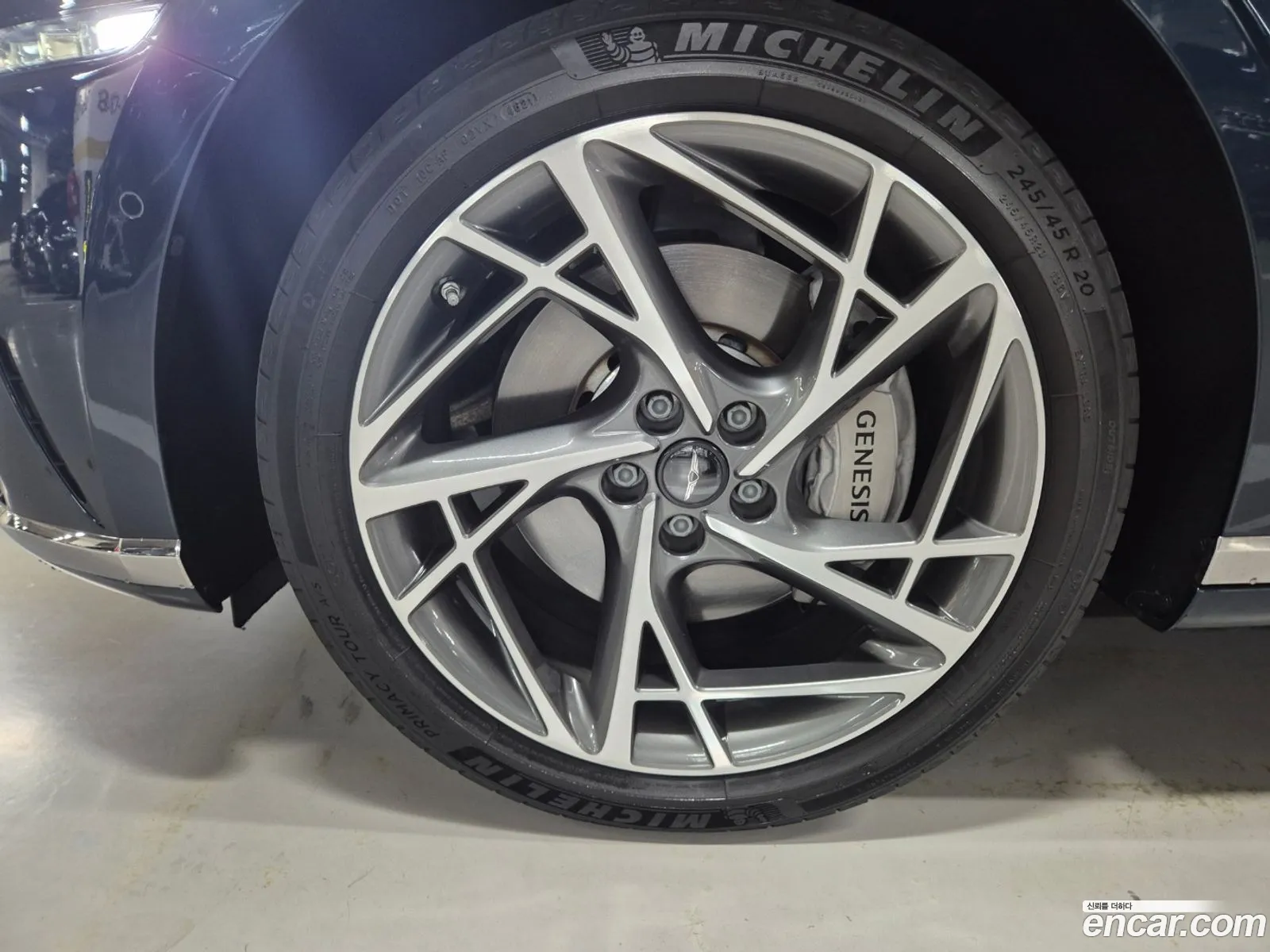 Genesis G90 2022 — 3