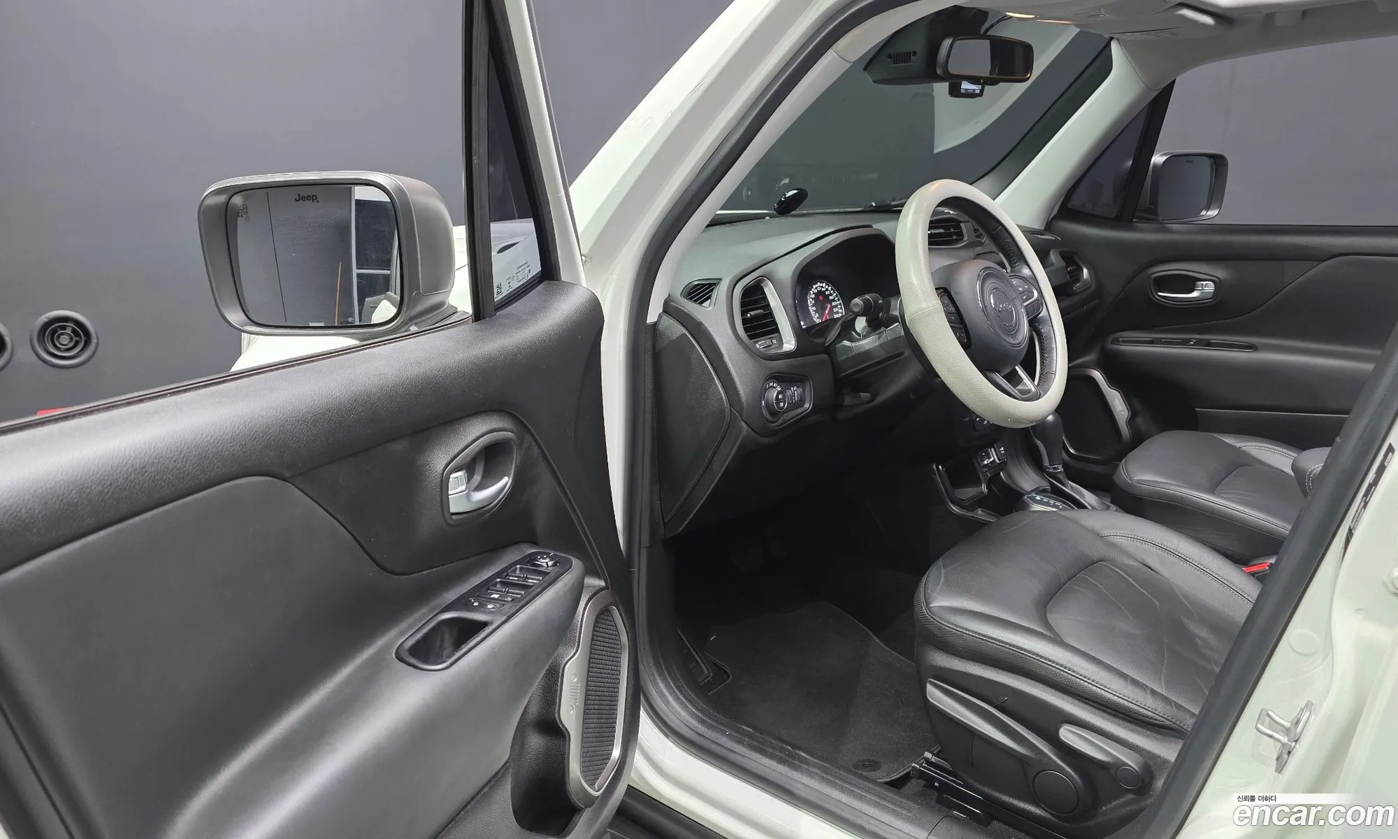Jeep Renegade 2019 1C4BU0000KPK31279 — 2