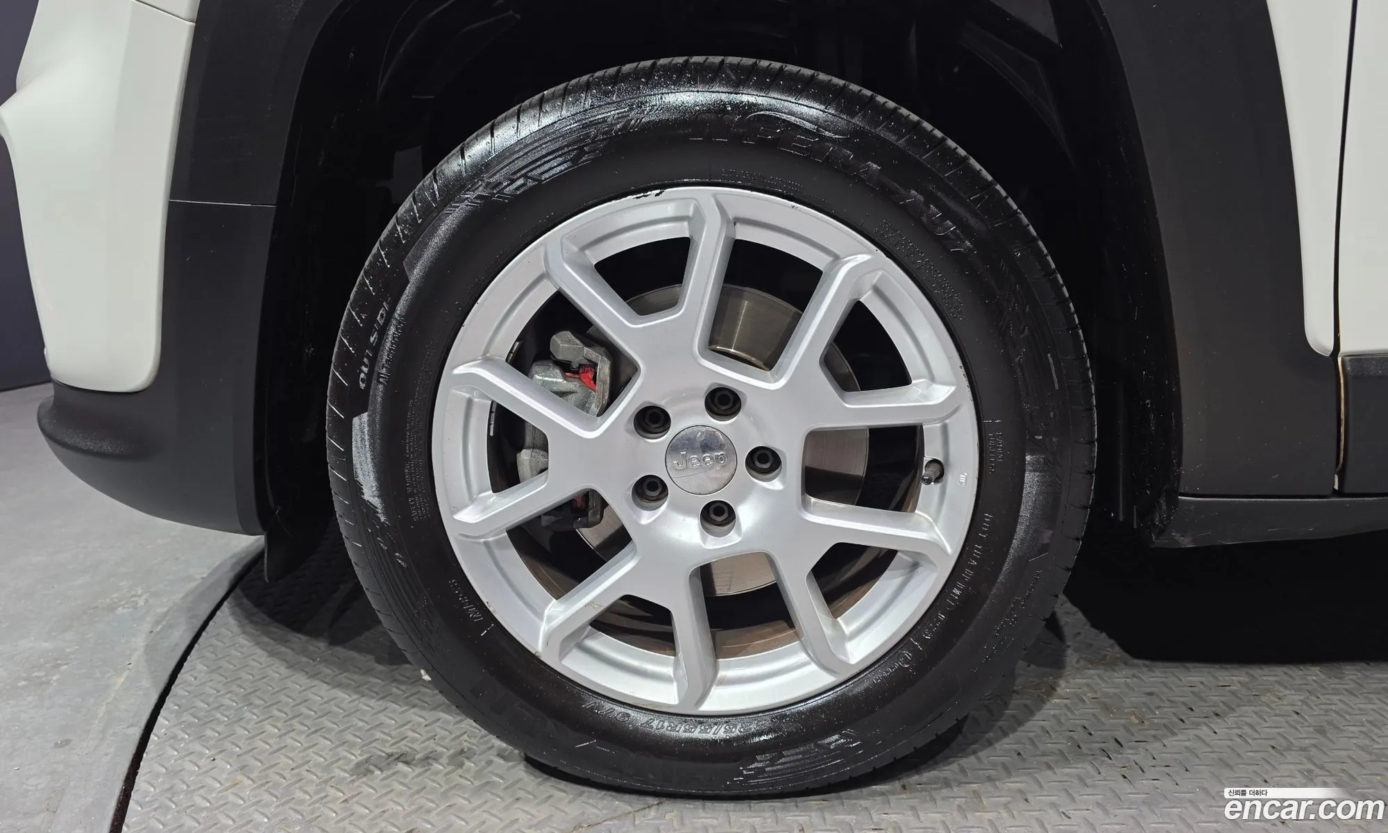 Jeep Renegade 2019 1C4BU0000KPK31279 — 18