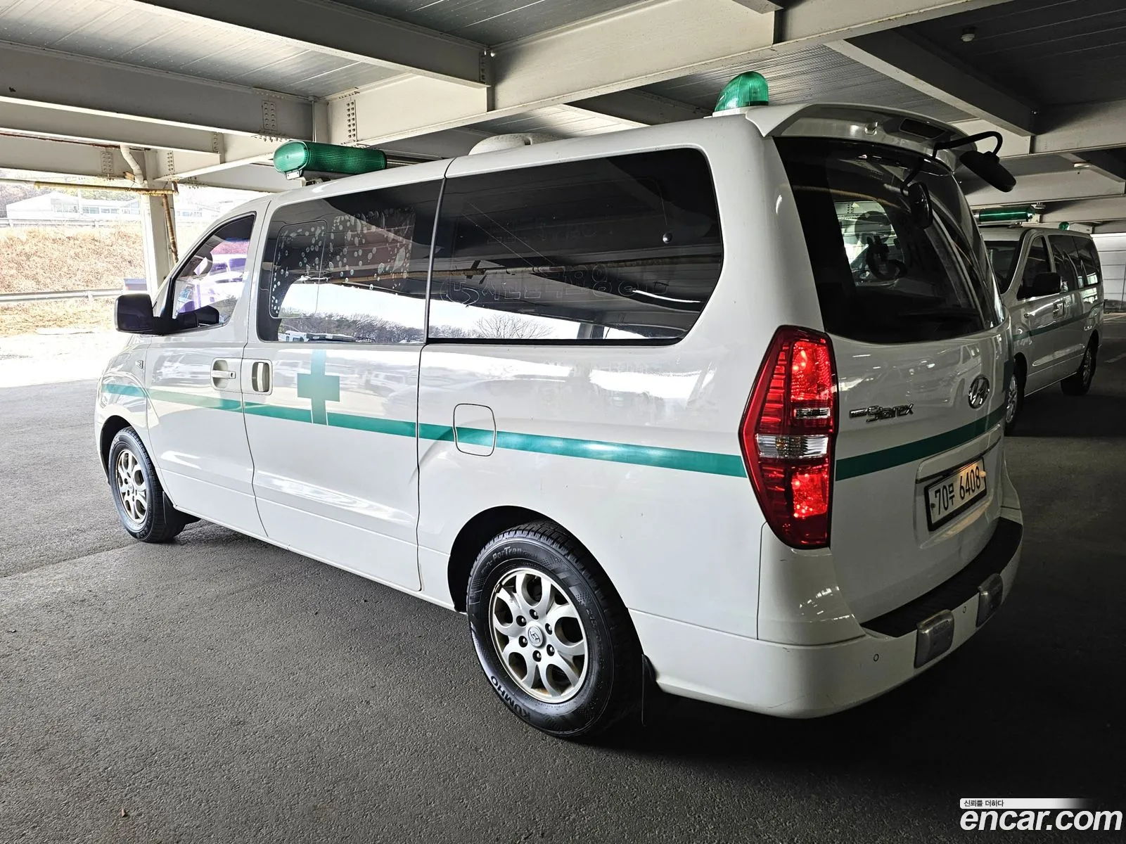 Hyundai Grand Starex 2015 — 11