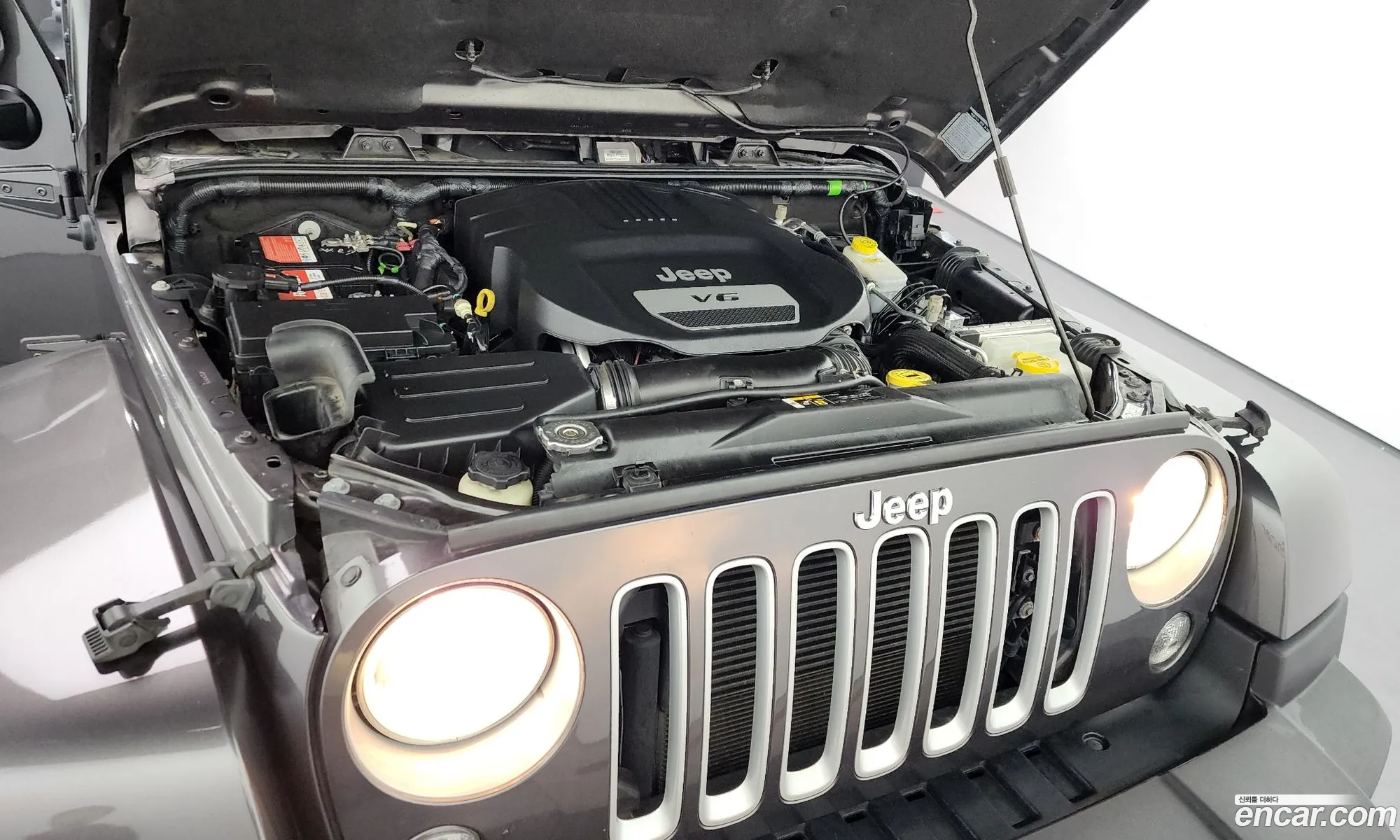Jeep Wrangler 2017 1C4HJWEGXHL753196 — 18